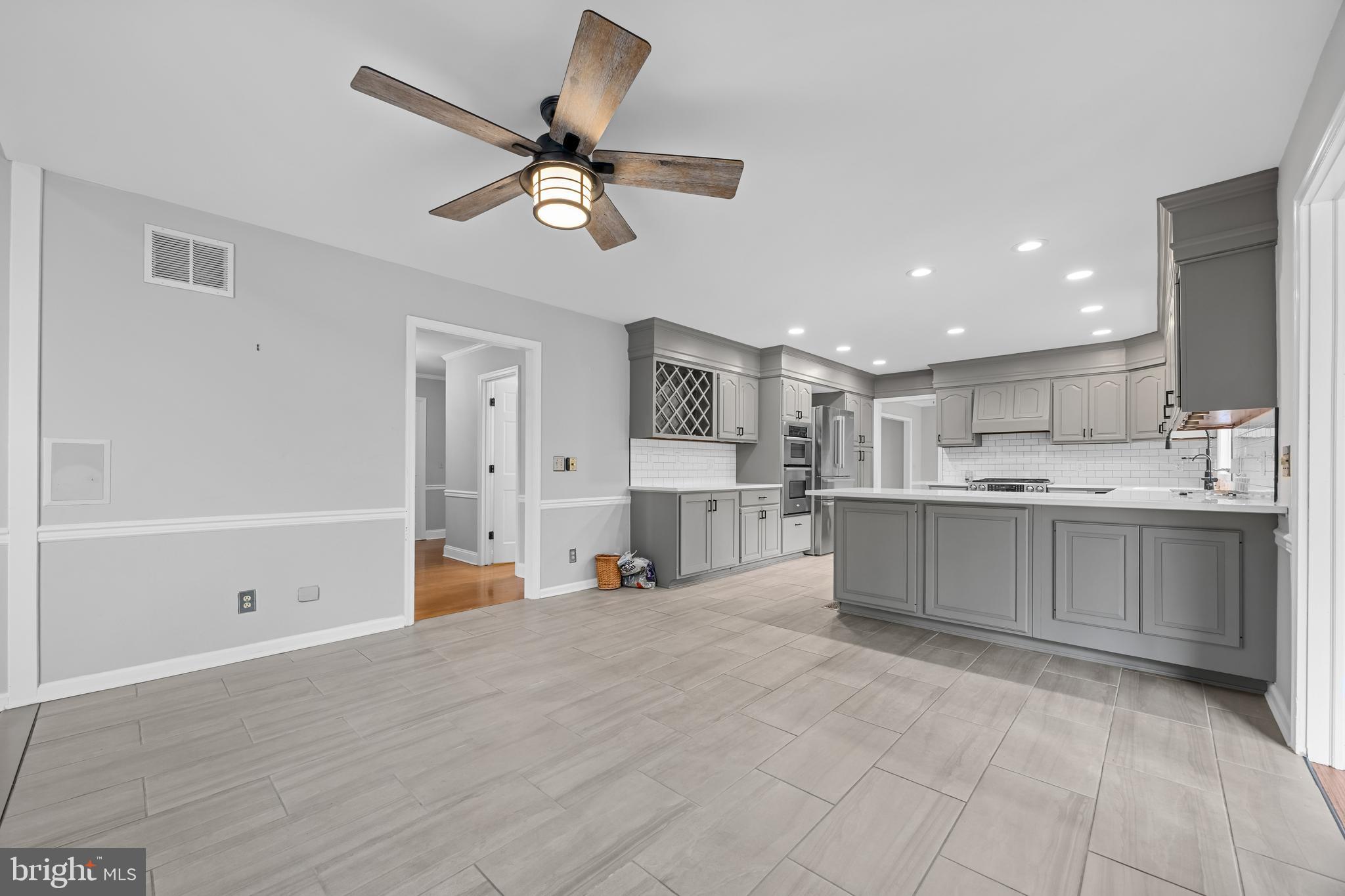 FOXCHASE - Residential