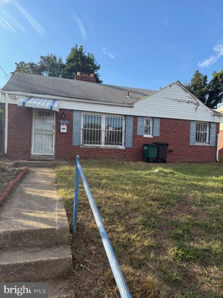 *BACK ON THE MARKET!       HUD-Owned Property> Case No. 249-525739 * Equal Housing Opportunity * HUD Homes are SOLD AS-IS * There are No Guarantees * No Warranties * No Representations * No Repairs are allowed prior to transaction closing...Violators are Subject to Penalties * Single-story Detached home with two (2) bedrooms and one (1) full bath * Living Room with Fireplace * Dining/Breakfast Area * Kitchen * Laundry Area * Spacious Back Yard * Property managed by KMM Realty * Additional Information and Property informational disclosures are available on the HUDhomestore website * Bids are submitted on the HUDhomestore website by HUD-Registered Brokers/Agents > Broker must possess a Valid NAID in order to place the online bid * Availability of home is subject to the Asset Manager accepting a bid from an earlier bid period or removing the home from the market. * Open to ALL BIDDERS!