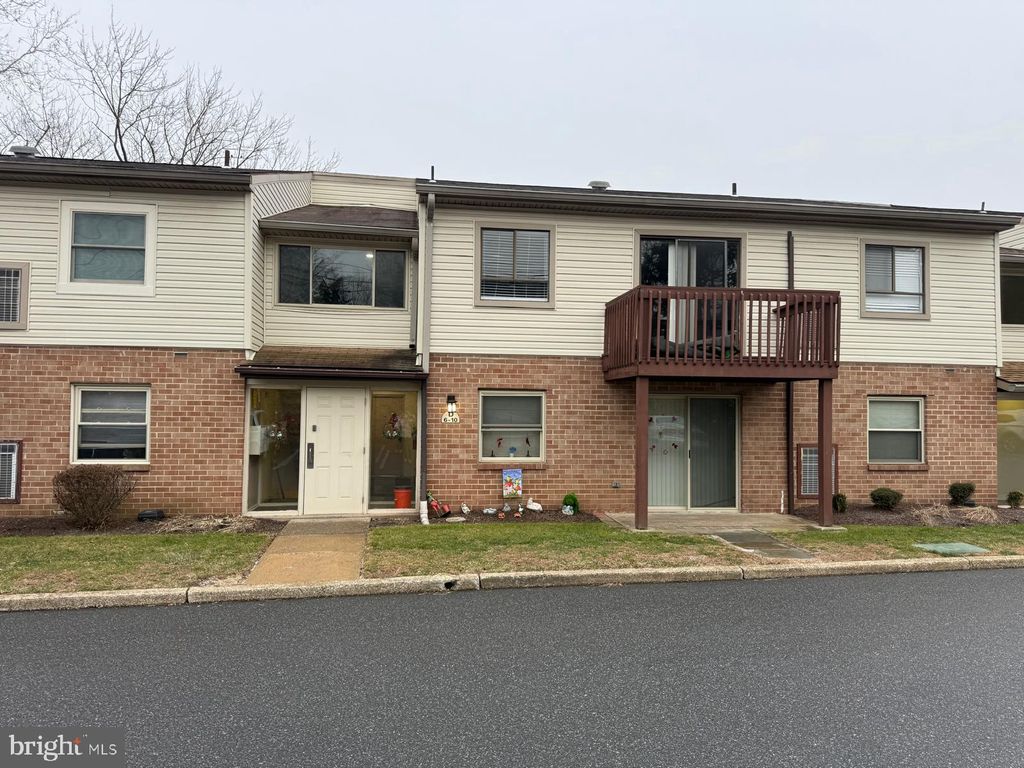 Photo of 280 Bridgewater Road #D10, BROOKHAVEN, PA 19015 (MLS # PADE2107110)
