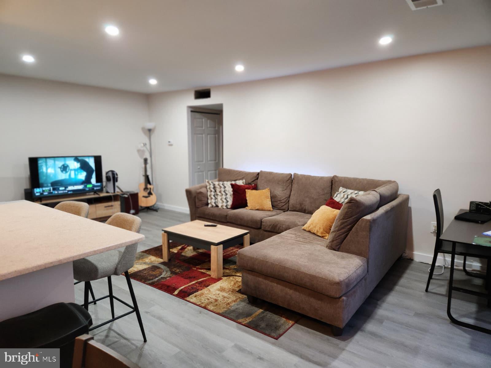 TRIMBLE RUN - Residential