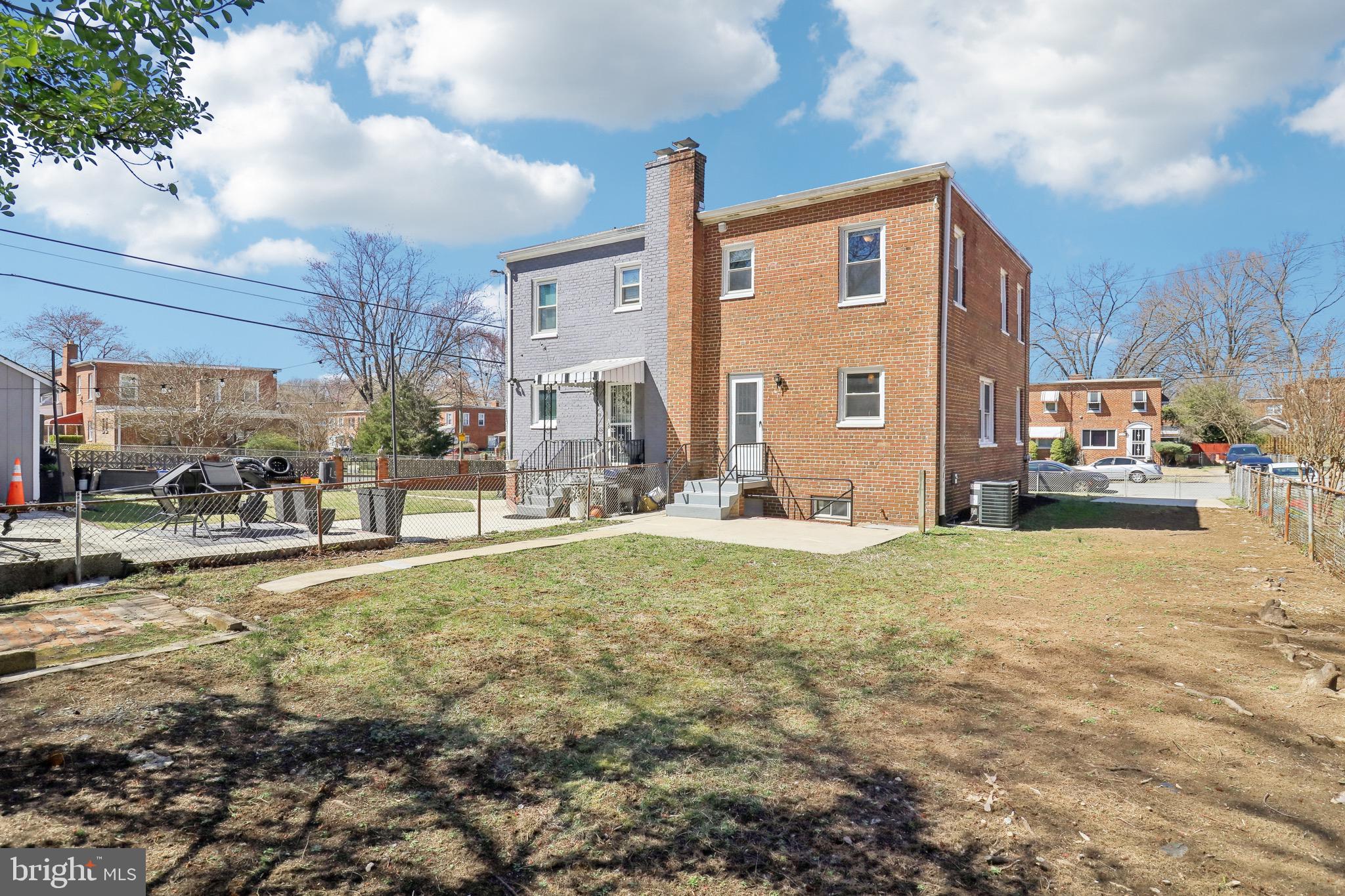 HIGHLAND GARDENS - Residential