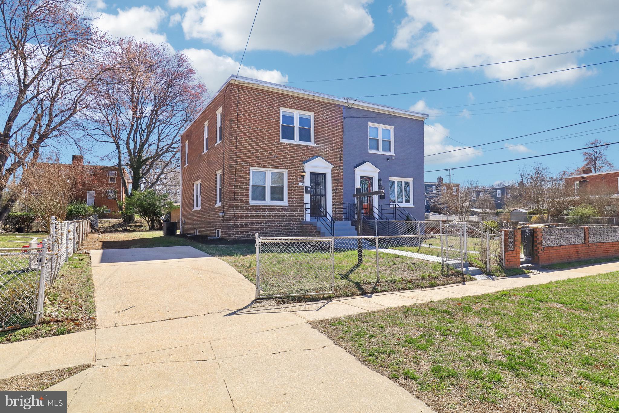 HIGHLAND GARDENS - Residential