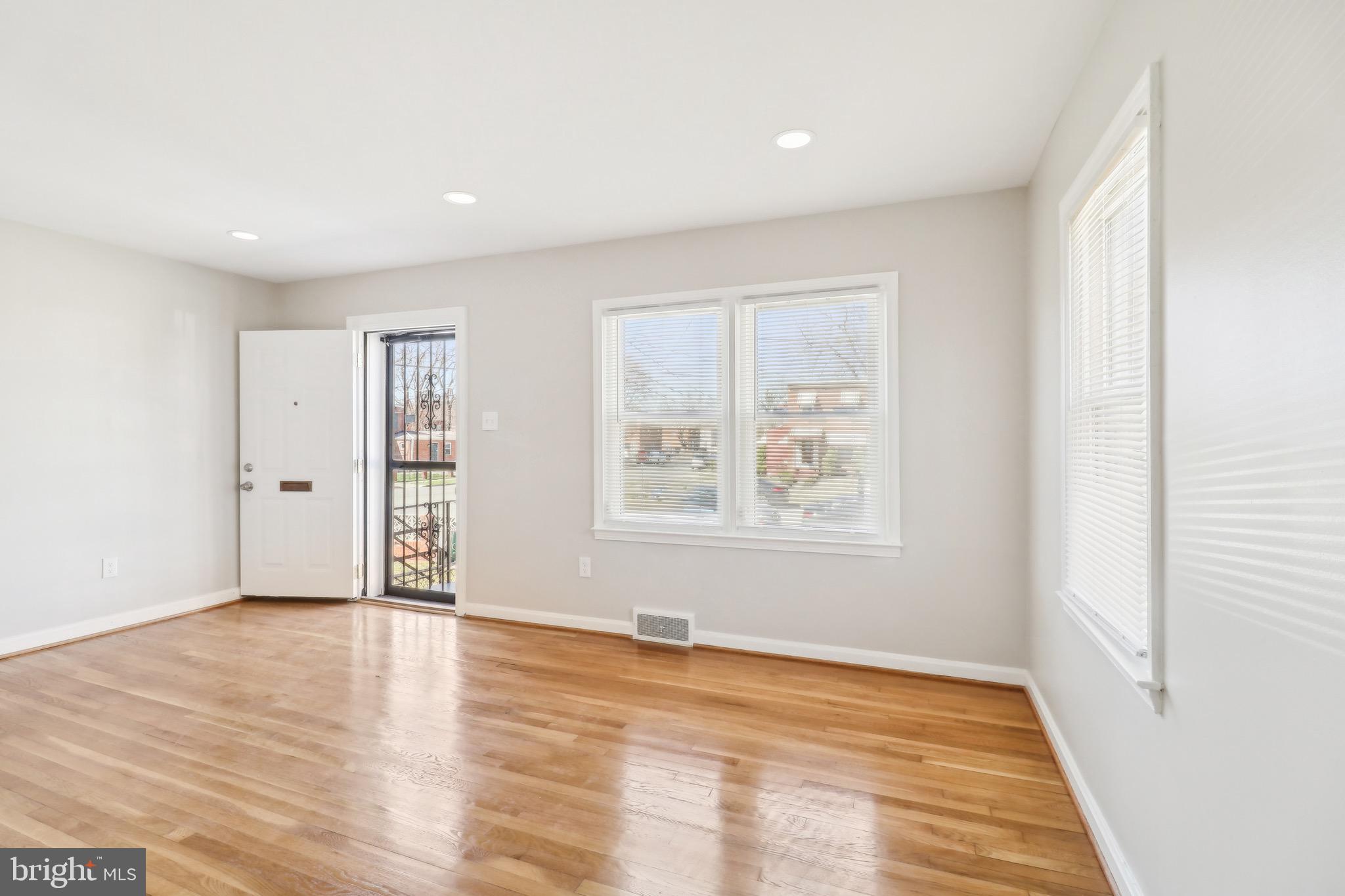 HIGHLAND GARDENS - Residential