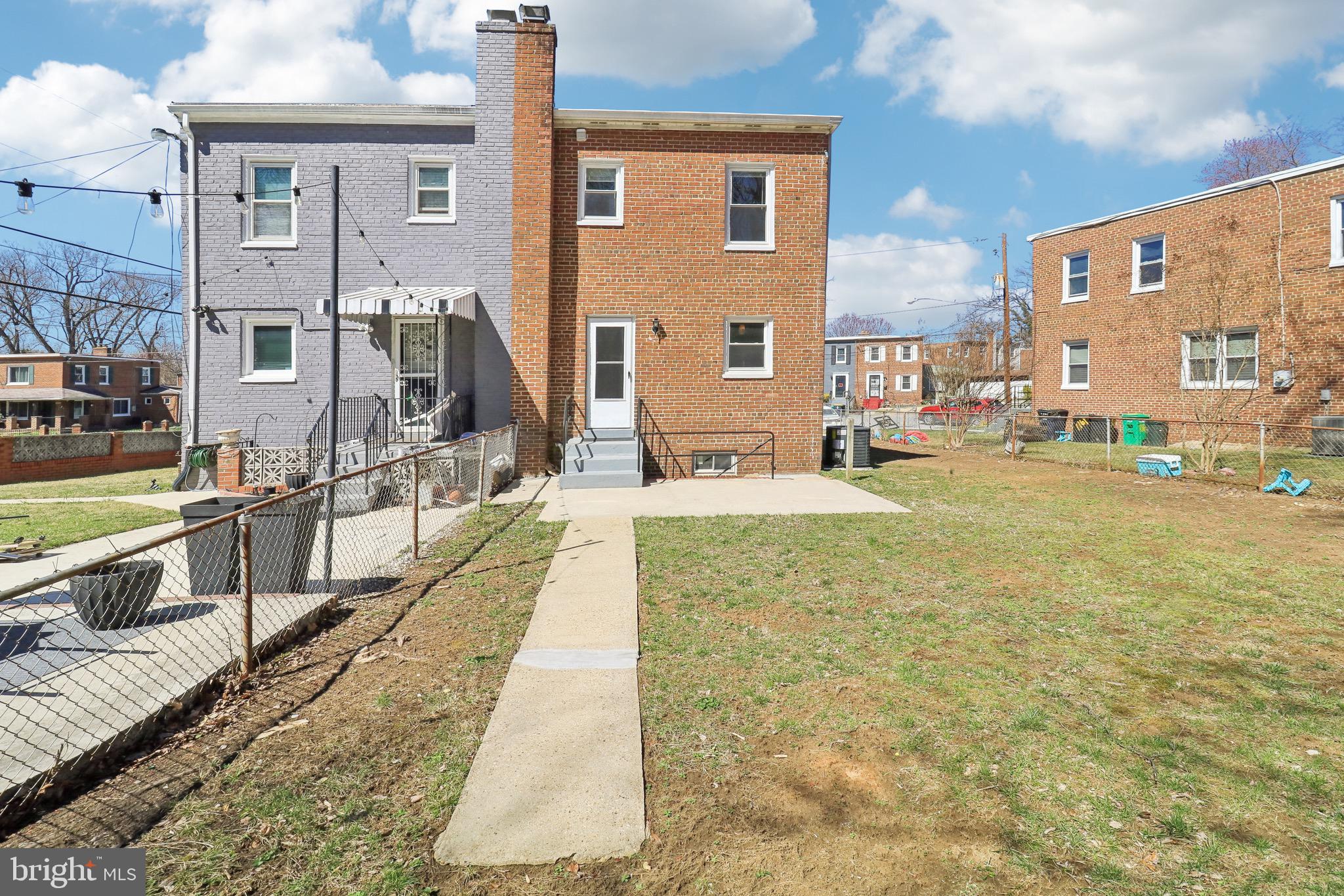 HIGHLAND GARDENS - Residential