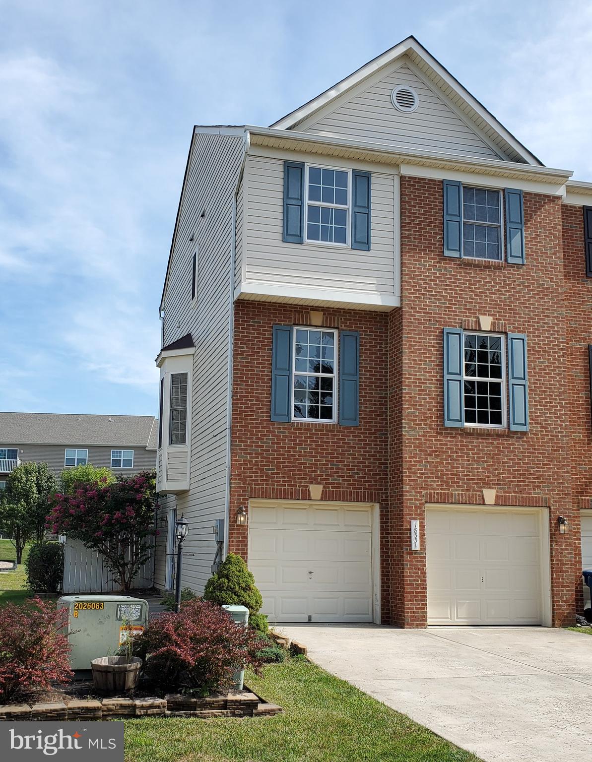 SENECA RIDGE - Residential Lease