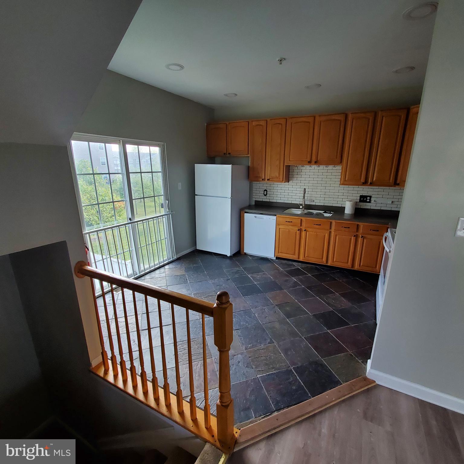 SENECA RIDGE - Residential Lease