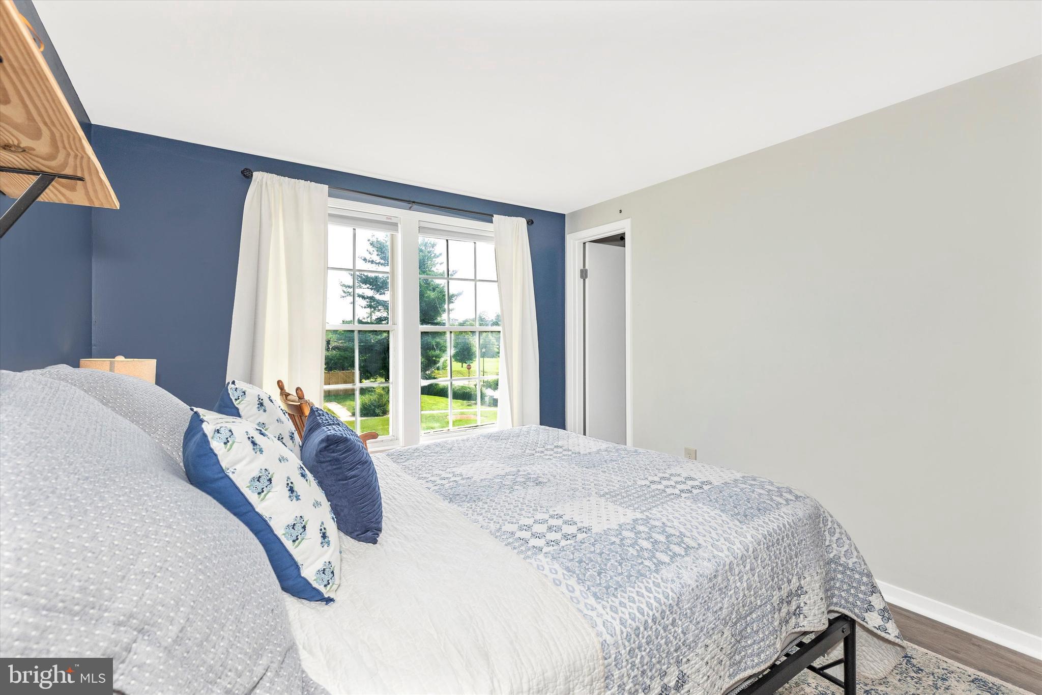 ROLLING MEADOWS - Residential