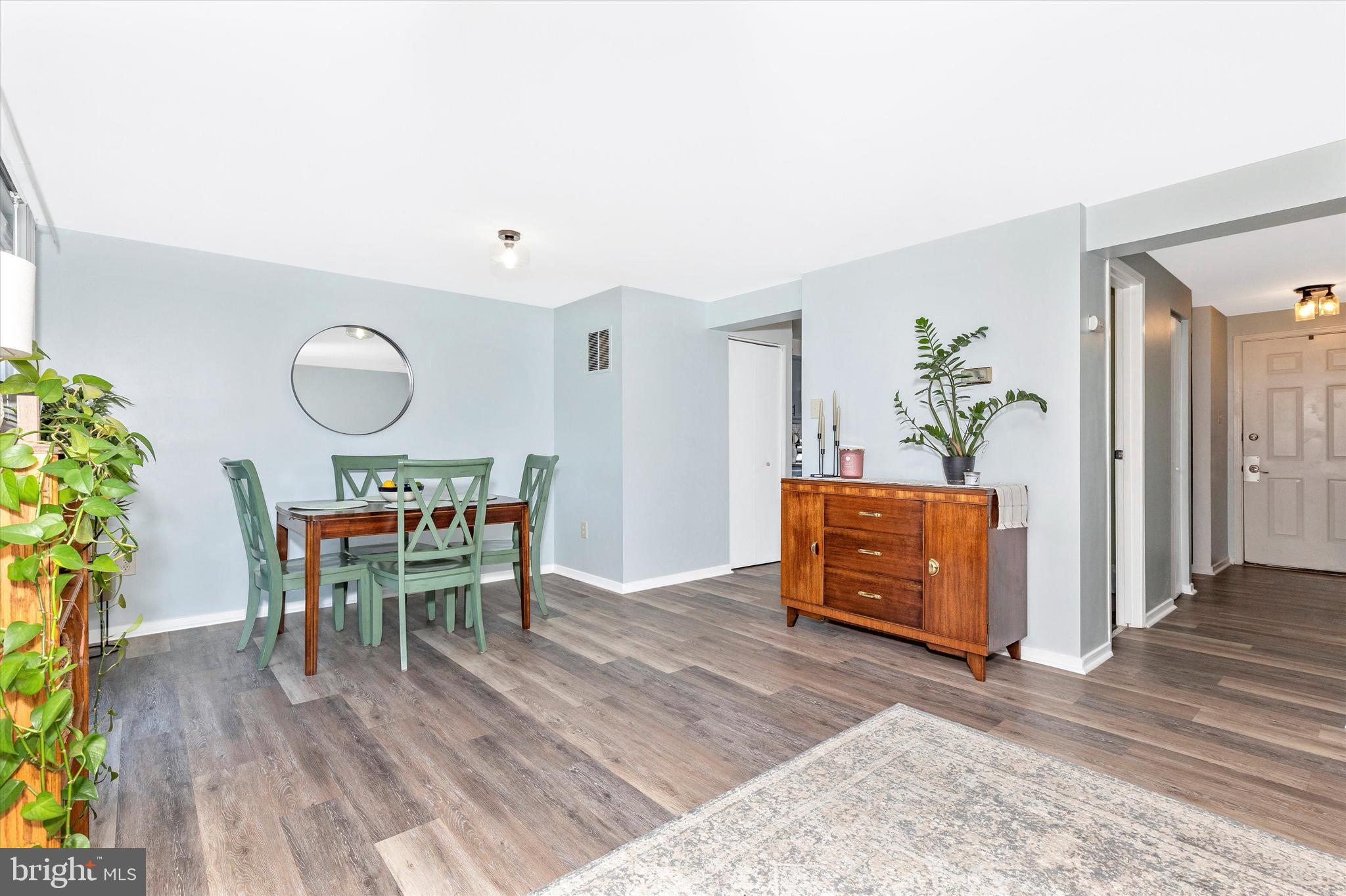 ROLLING MEADOWS - Residential