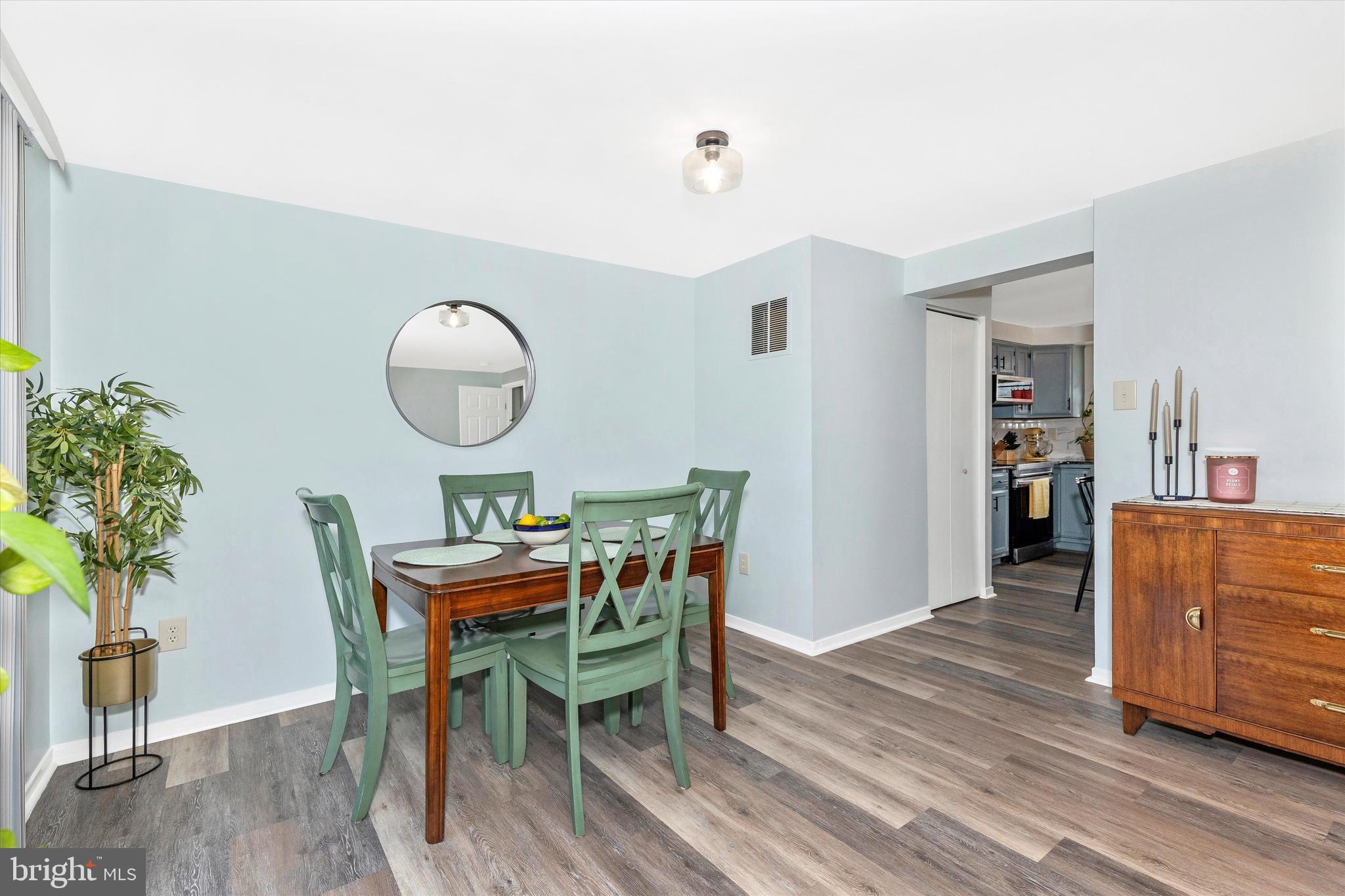 ROLLING MEADOWS - Residential