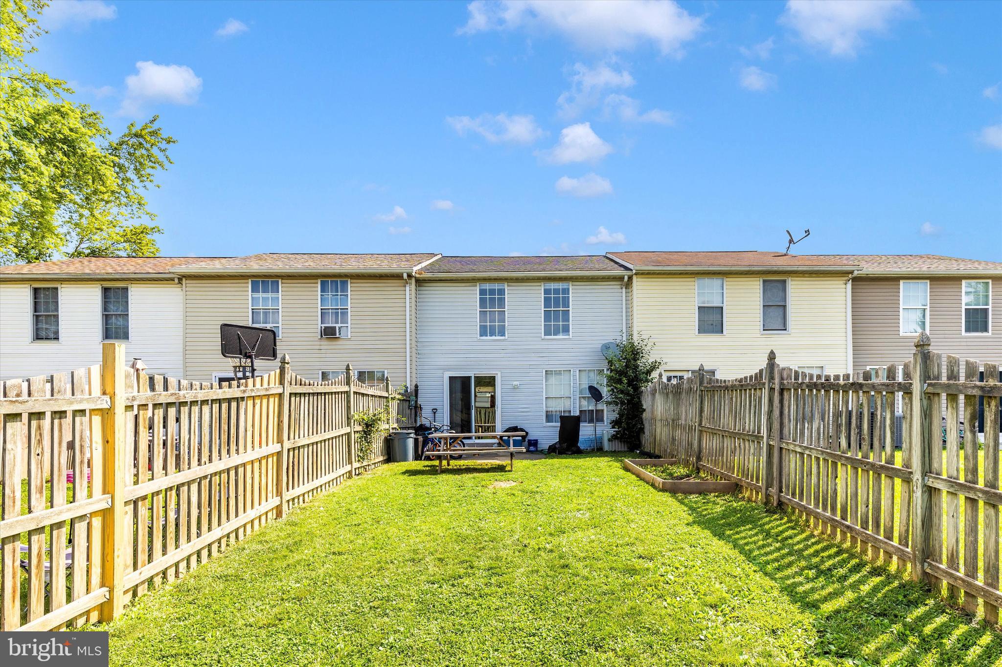 ROLLING MEADOWS - Residential