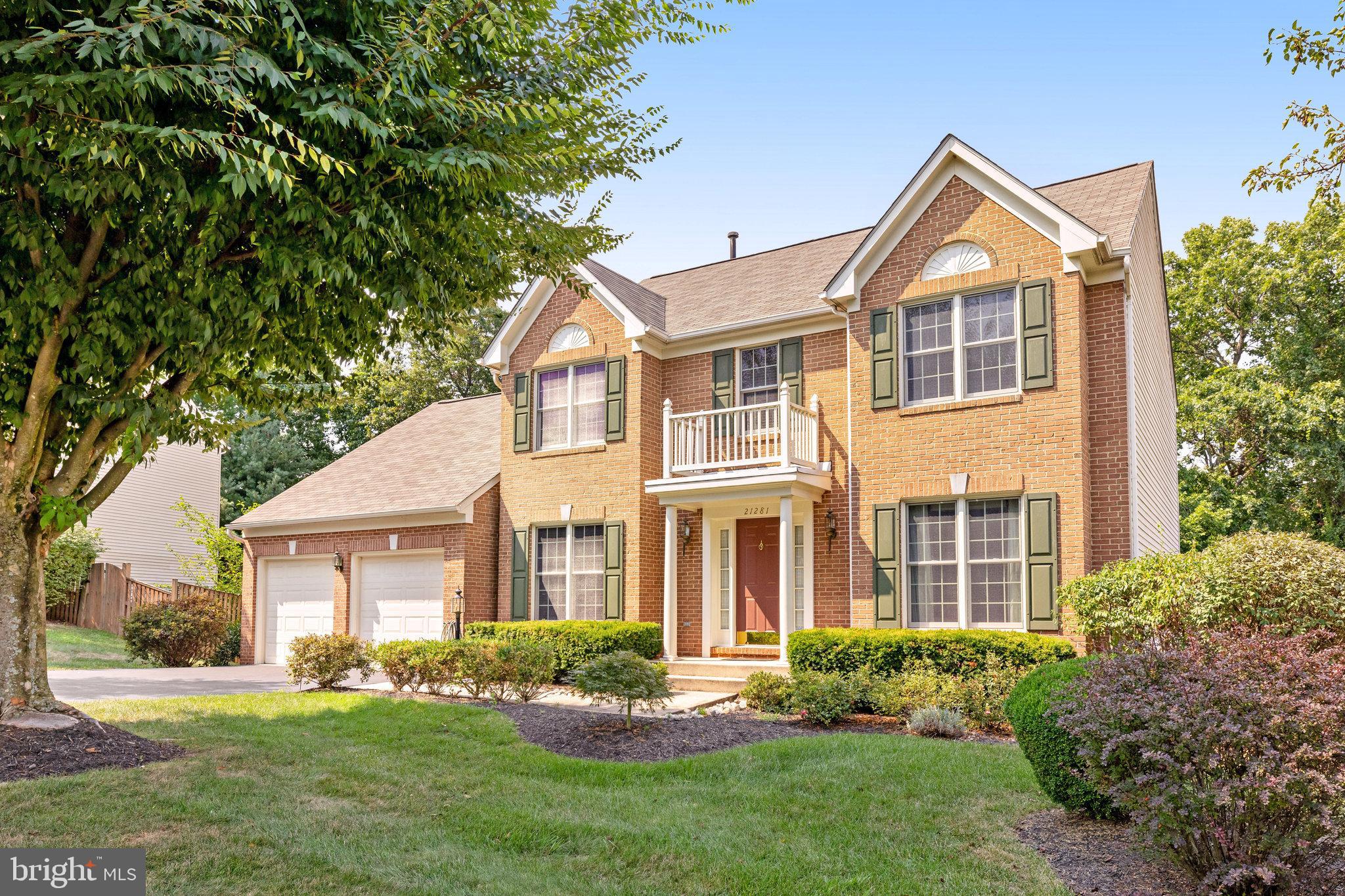 MIRROR RIDGE - Residential