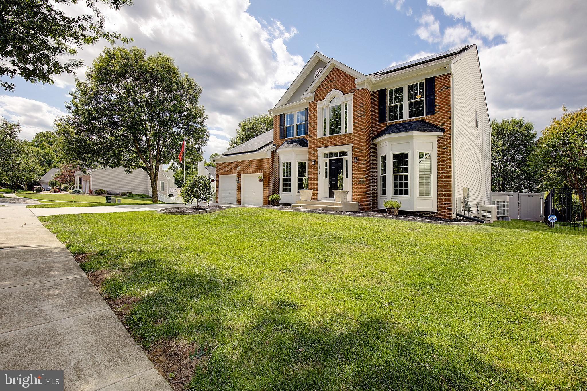 2424 VALLEY BROOK LANE