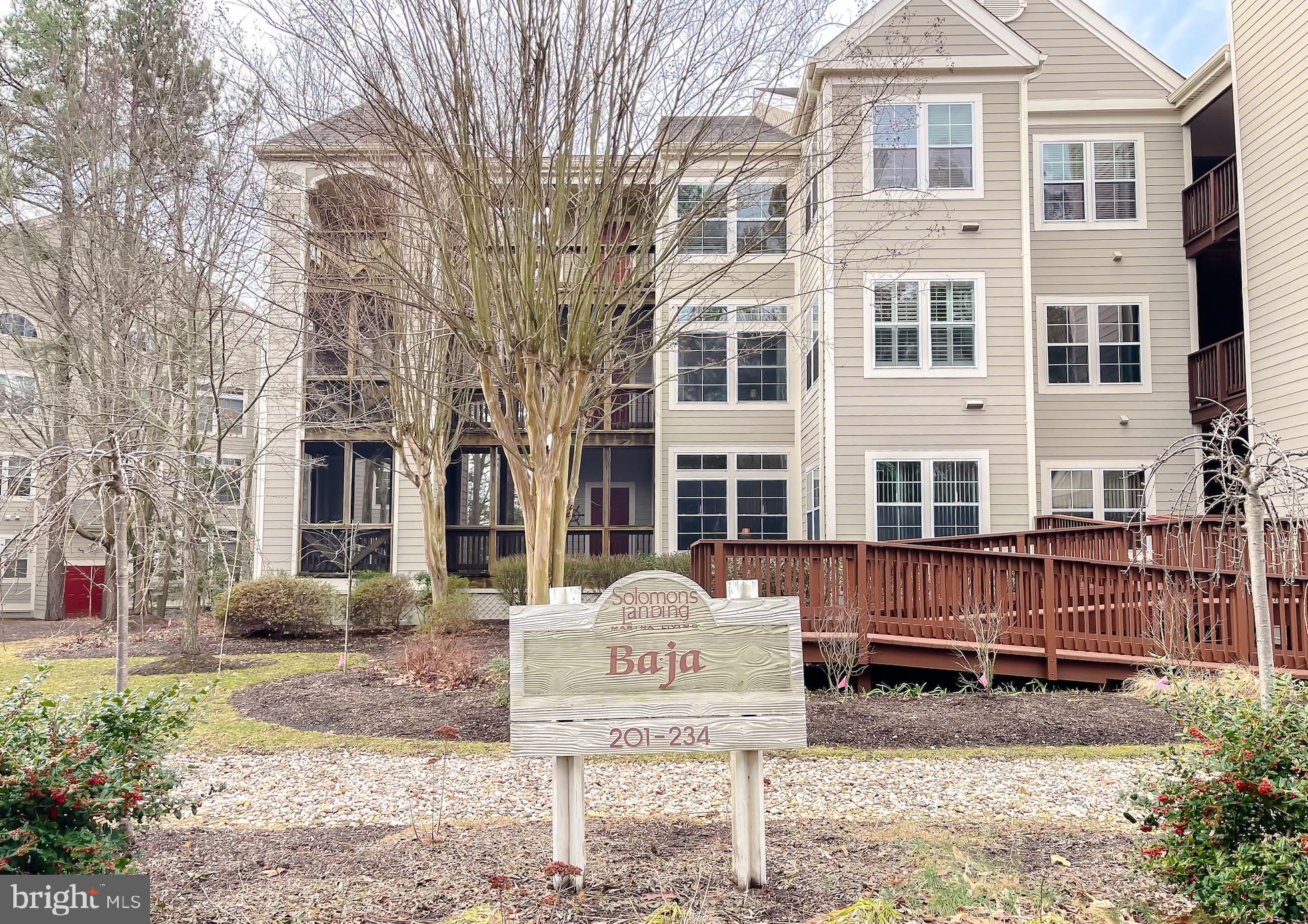 SOLOMONS LANDING - Residential