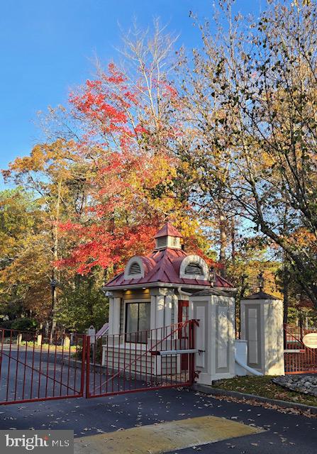 SOLOMONS LANDING - Residential