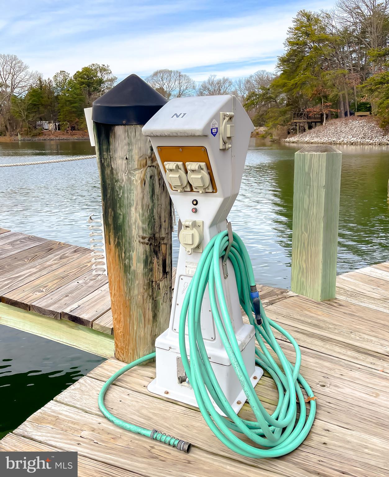 SOLOMONS LANDING - Residential