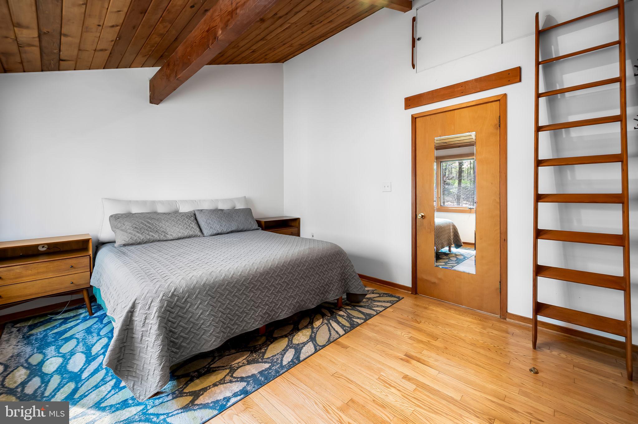 PINELEIGH - Residential