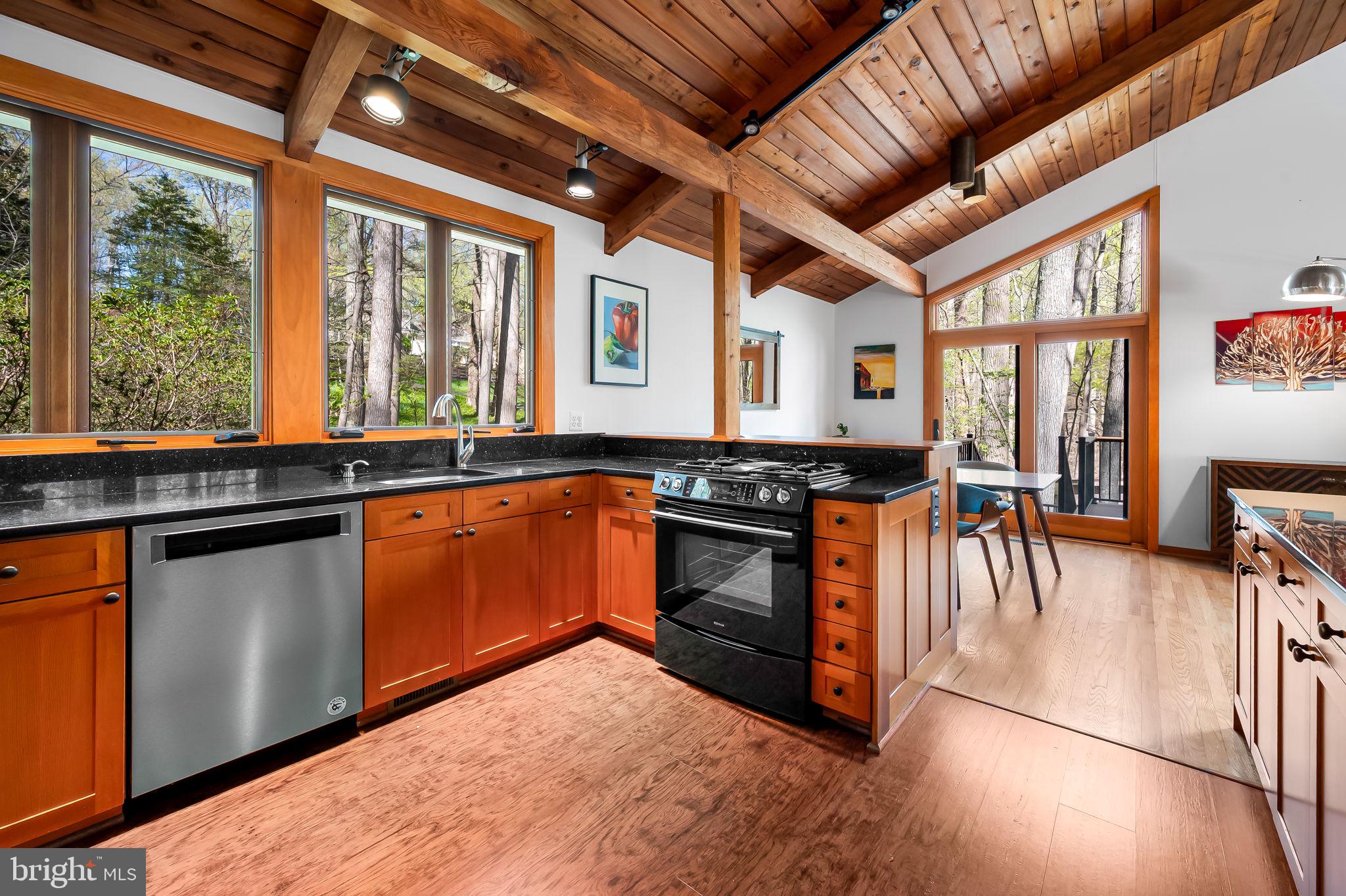 PINELEIGH - Residential