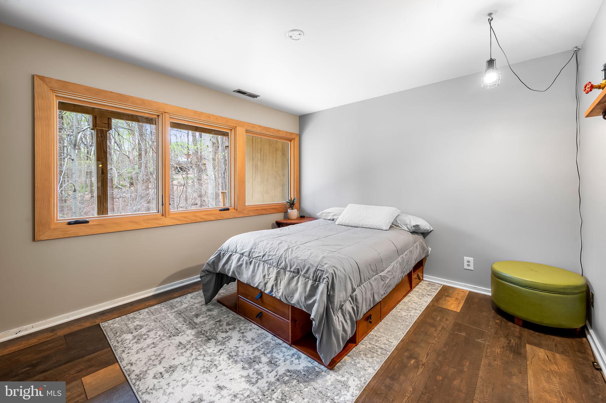 PINELEIGH - Residential