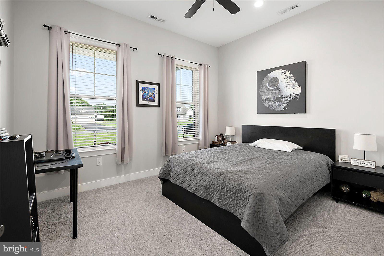 KINGSTON RIDGE - Residential