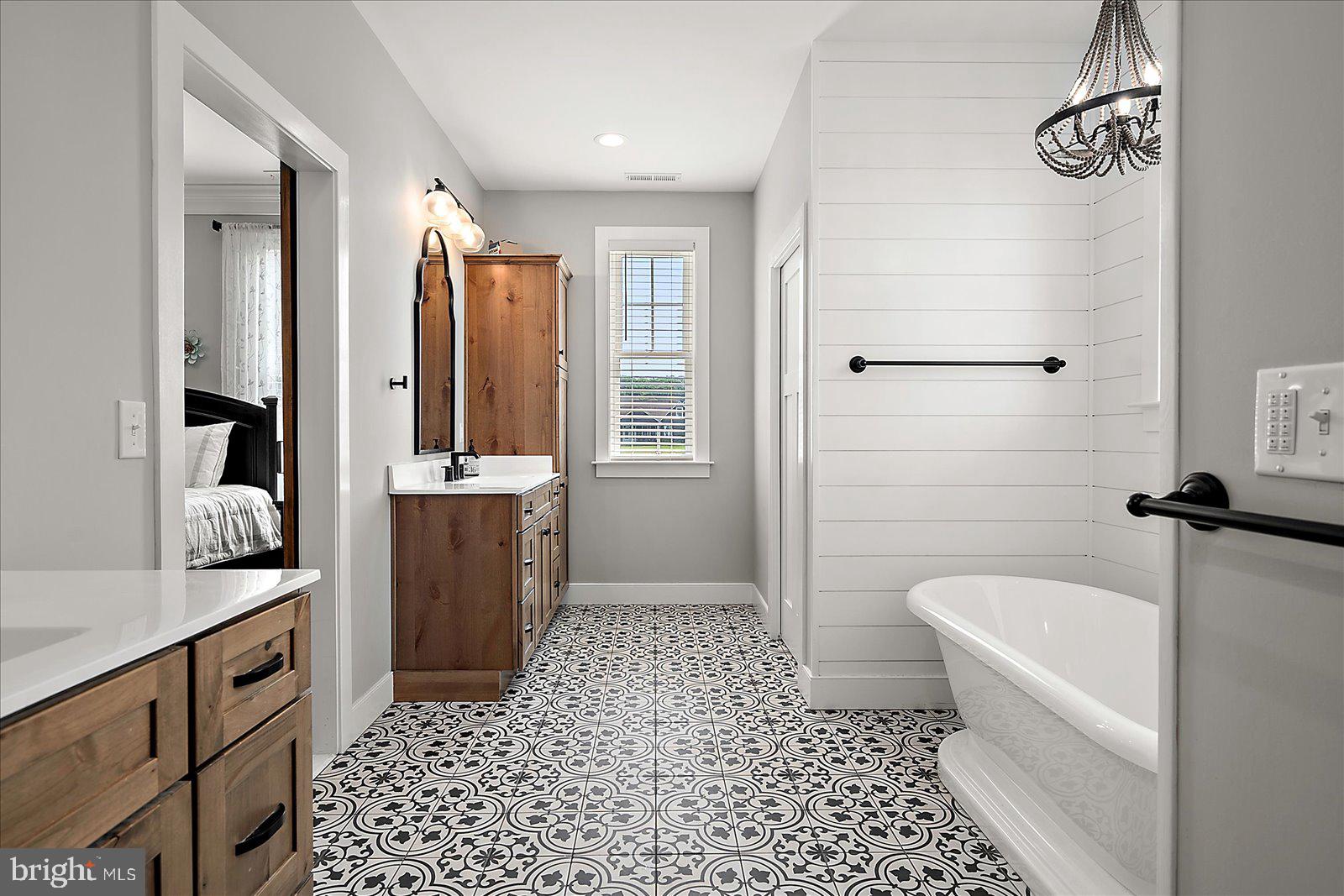 KINGSTON RIDGE - Residential