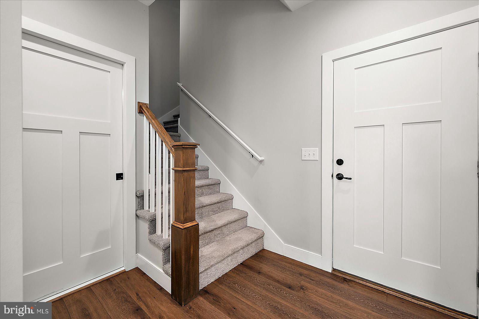 KINGSTON RIDGE - Residential