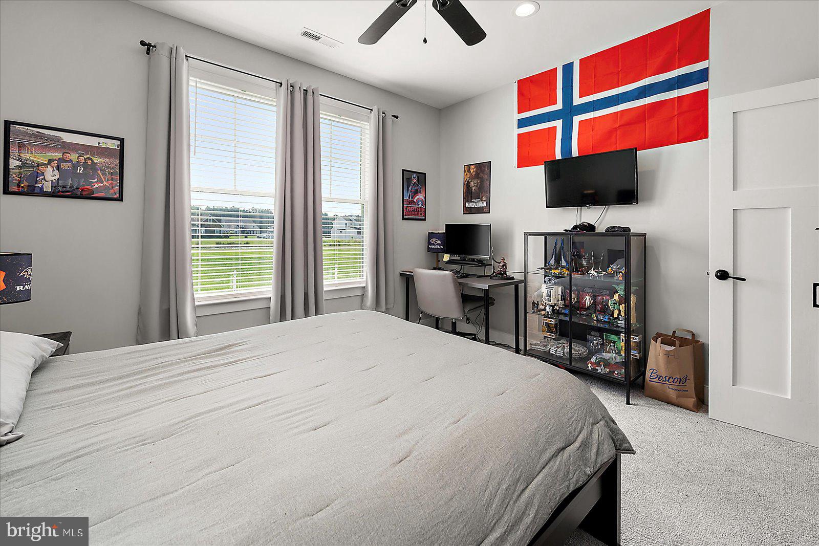 KINGSTON RIDGE - Residential