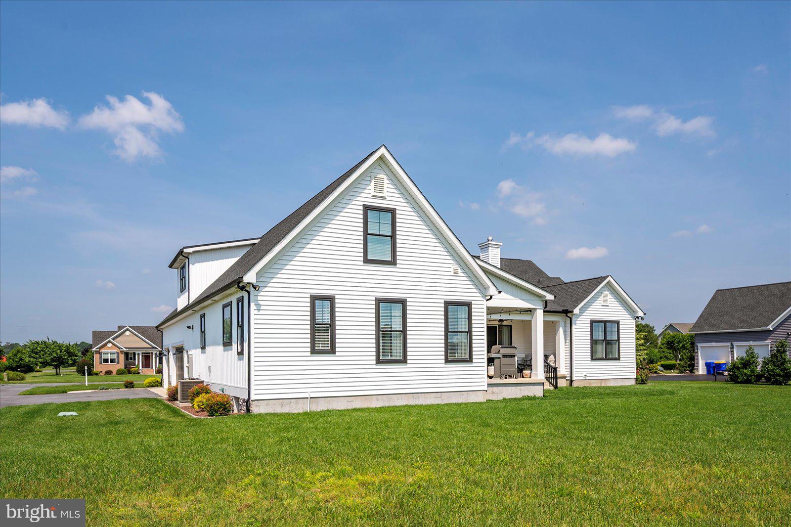 KINGSTON RIDGE - Residential