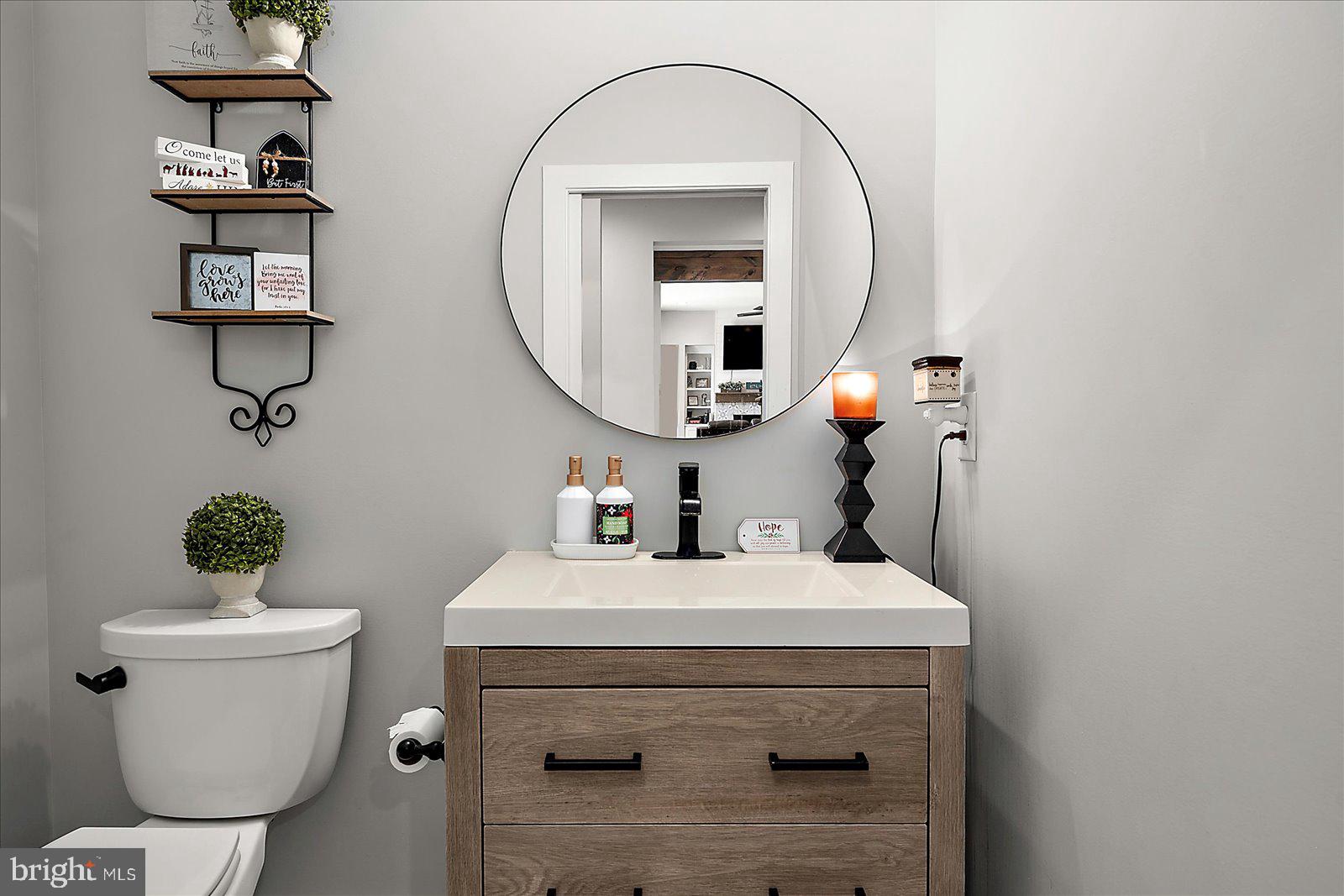 KINGSTON RIDGE - Residential