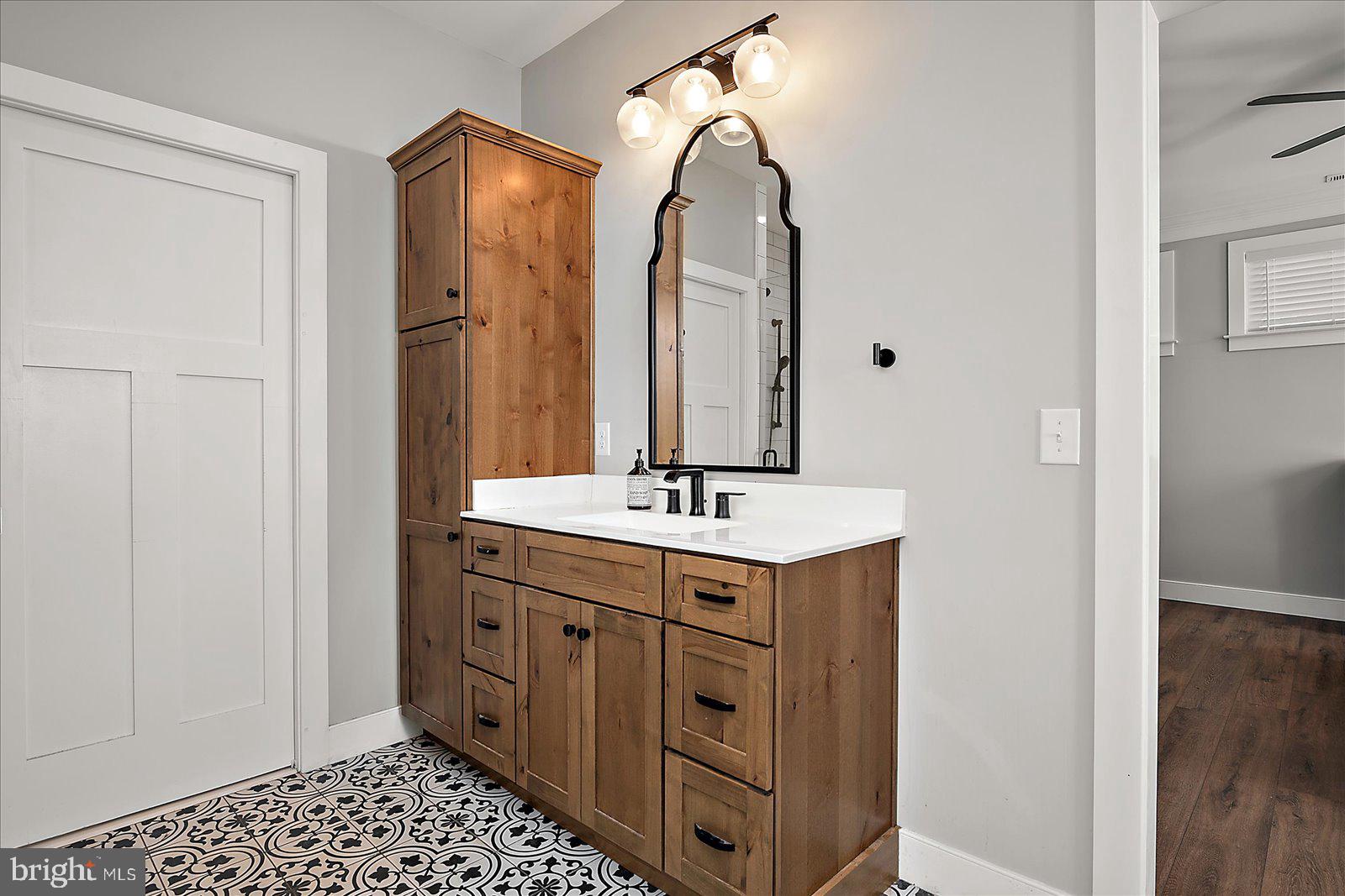 KINGSTON RIDGE - Residential