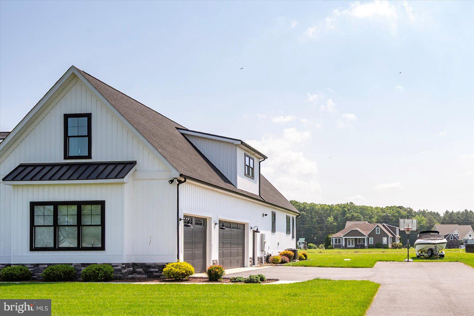 KINGSTON RIDGE - Residential