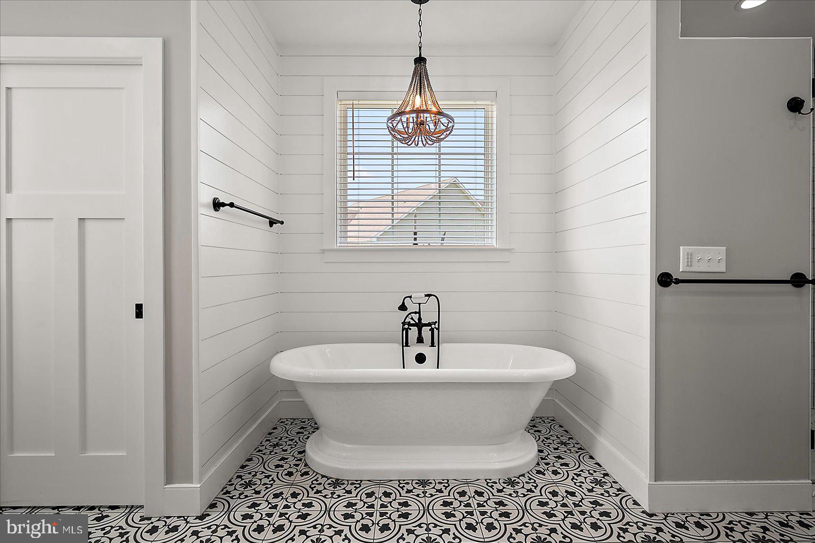 KINGSTON RIDGE - Residential