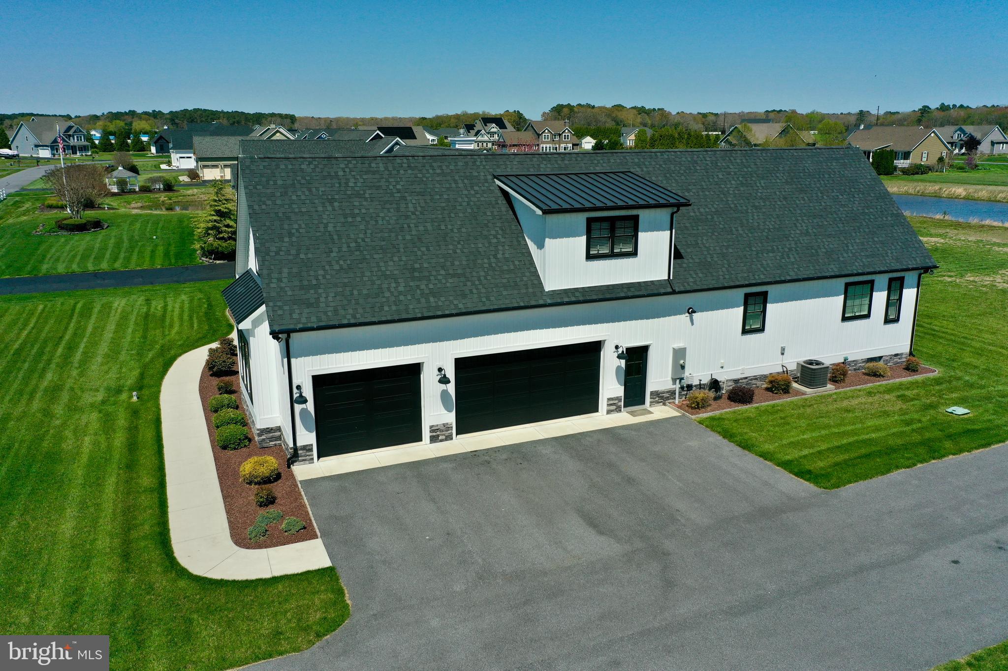 KINGSTON RIDGE - Residential