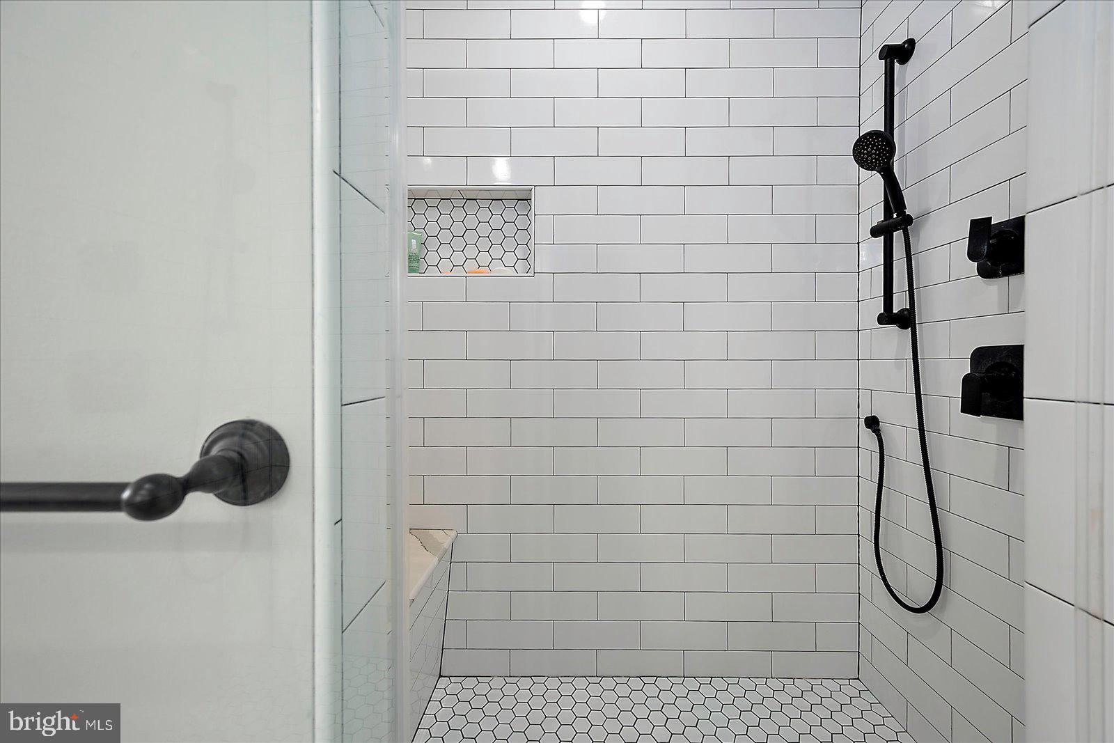 KINGSTON RIDGE - Residential