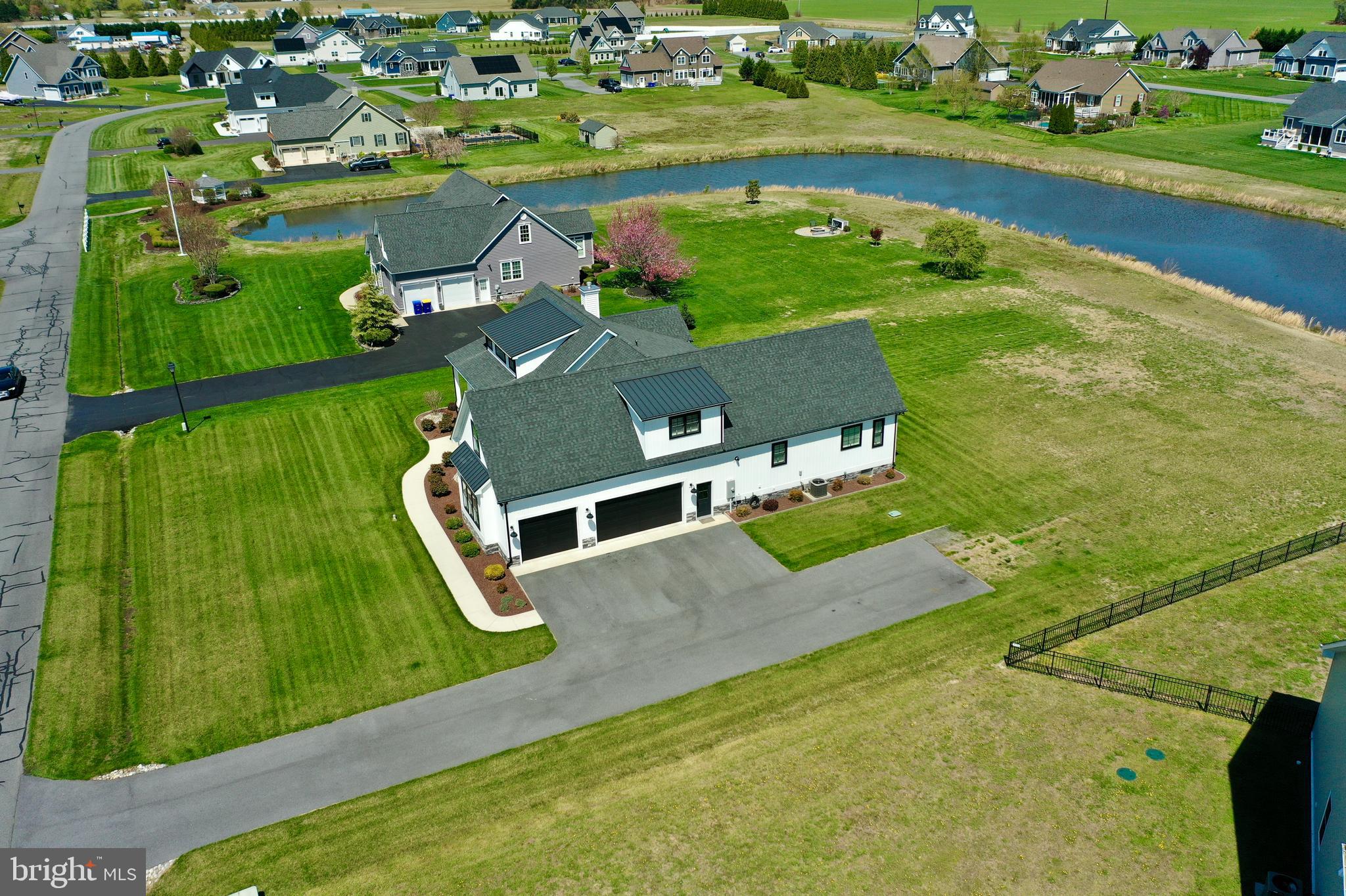 KINGSTON RIDGE - Residential