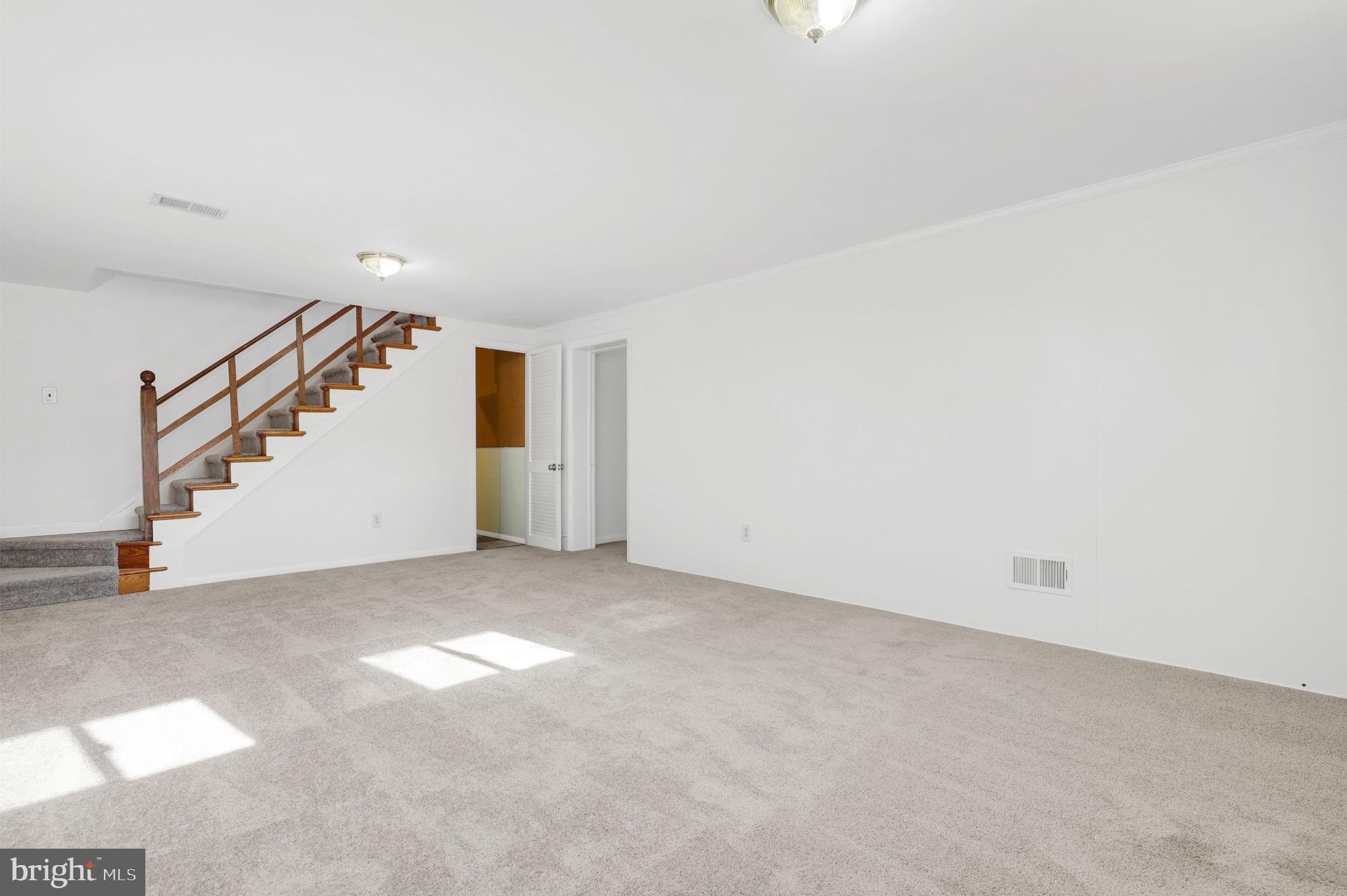 WHEATON WOODS - Residential