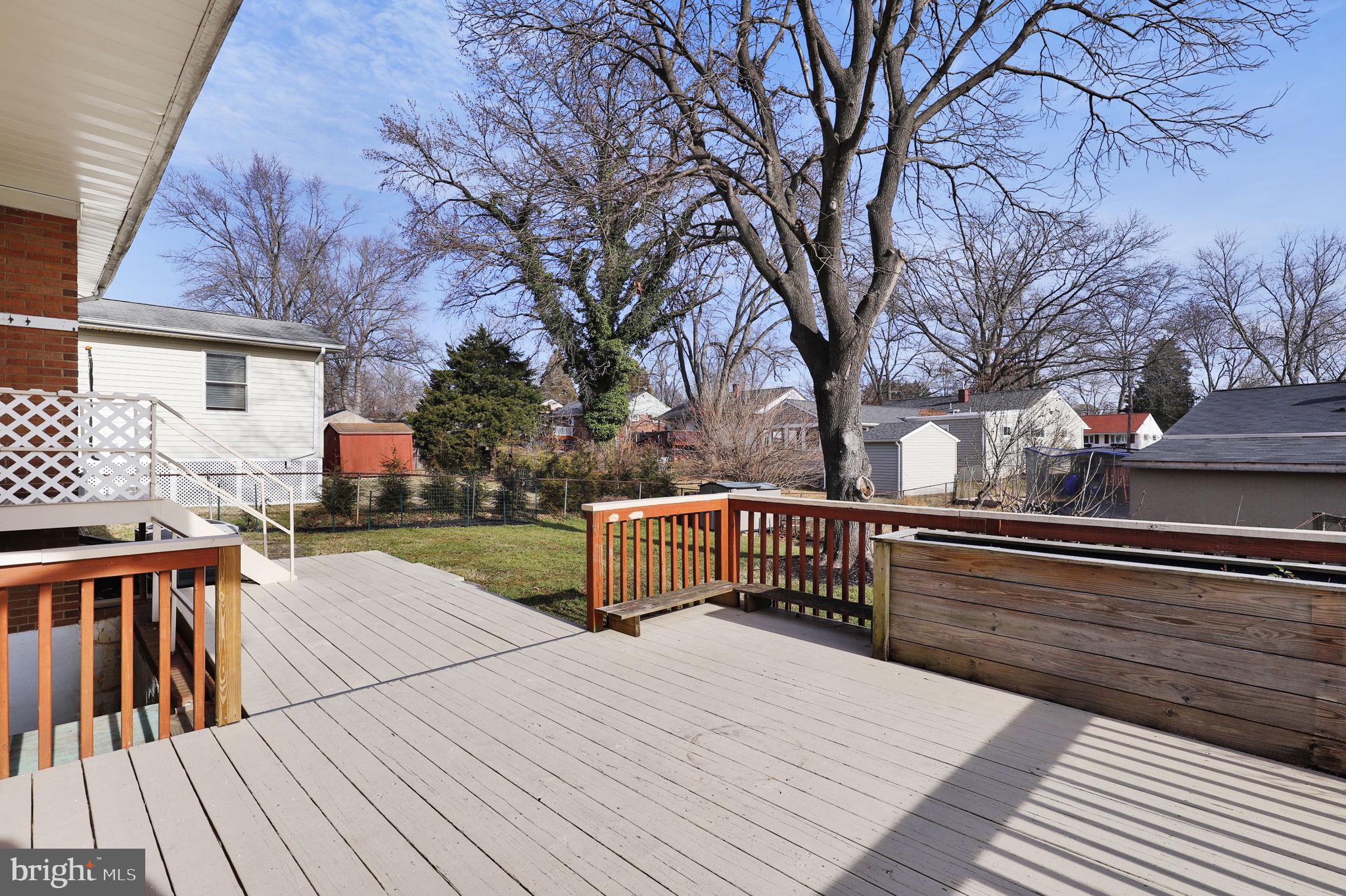 WHEATON WOODS - Residential