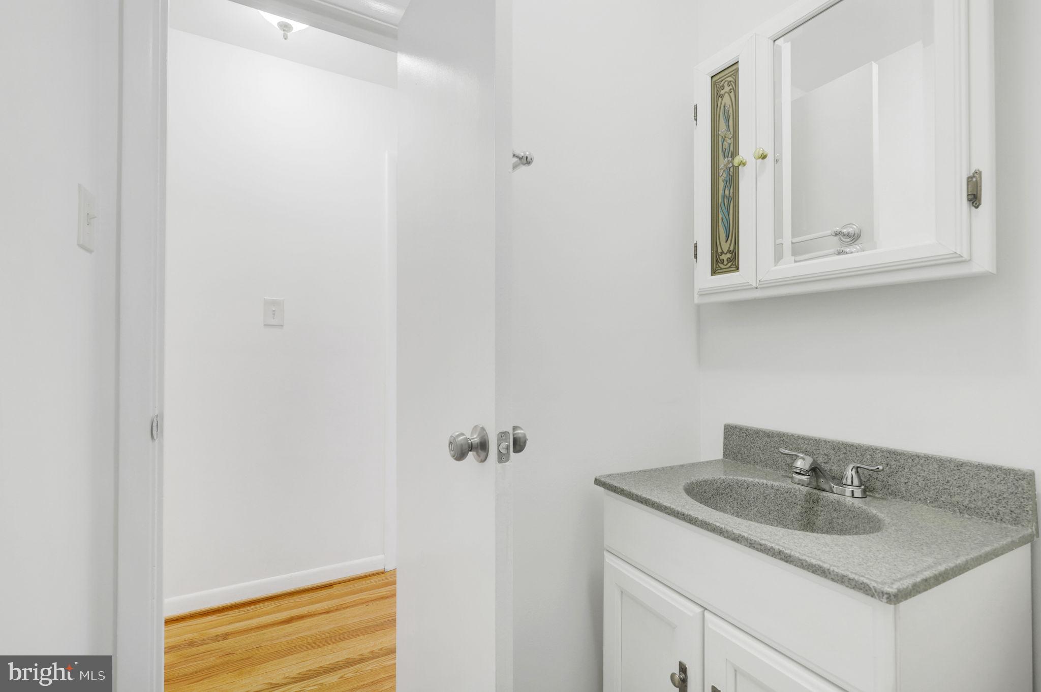 WHEATON WOODS - Residential