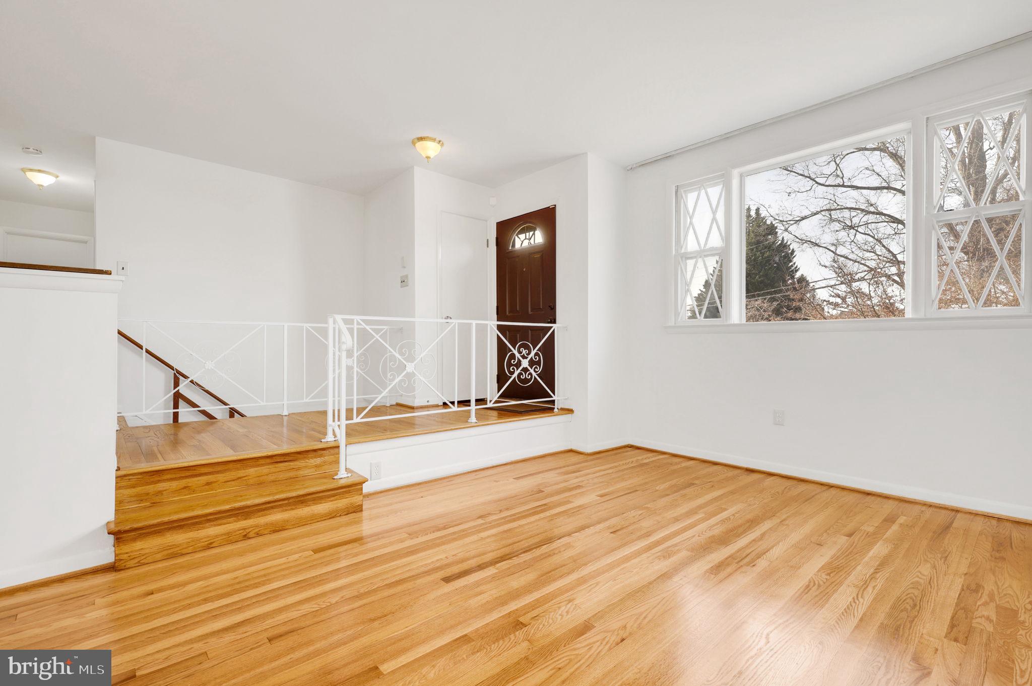 WHEATON WOODS - Residential