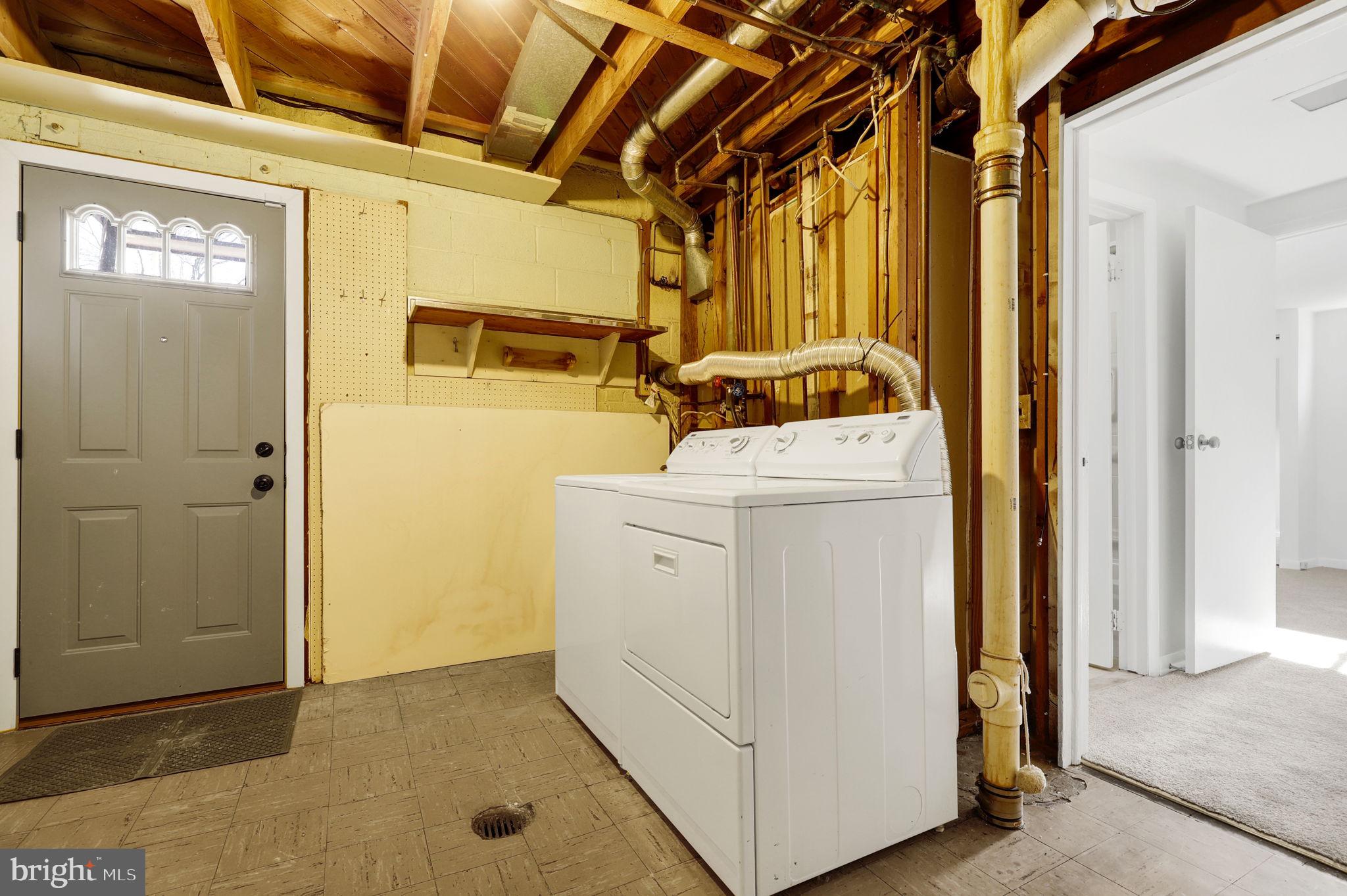 WHEATON WOODS - Residential