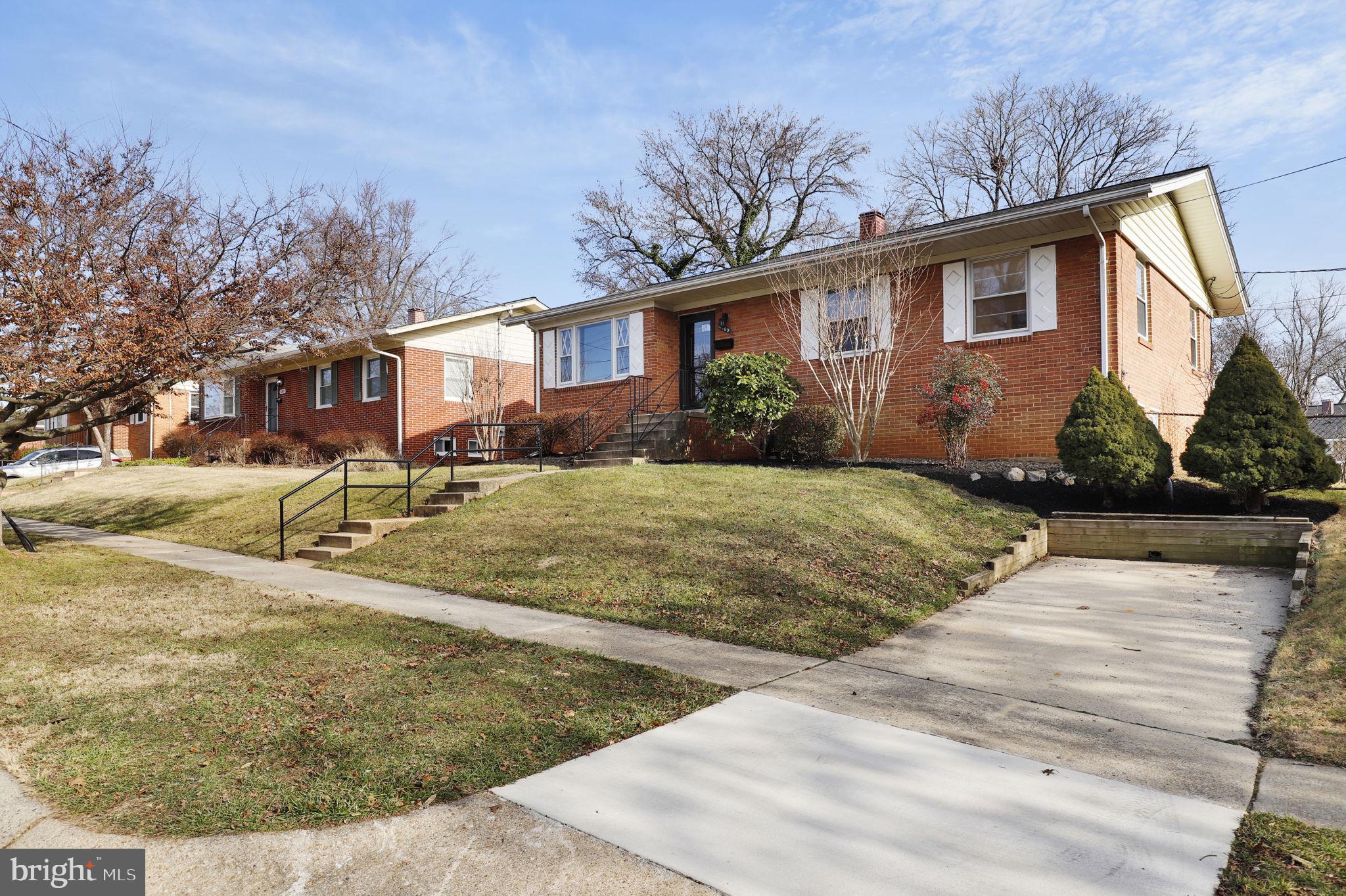 WHEATON WOODS - Residential