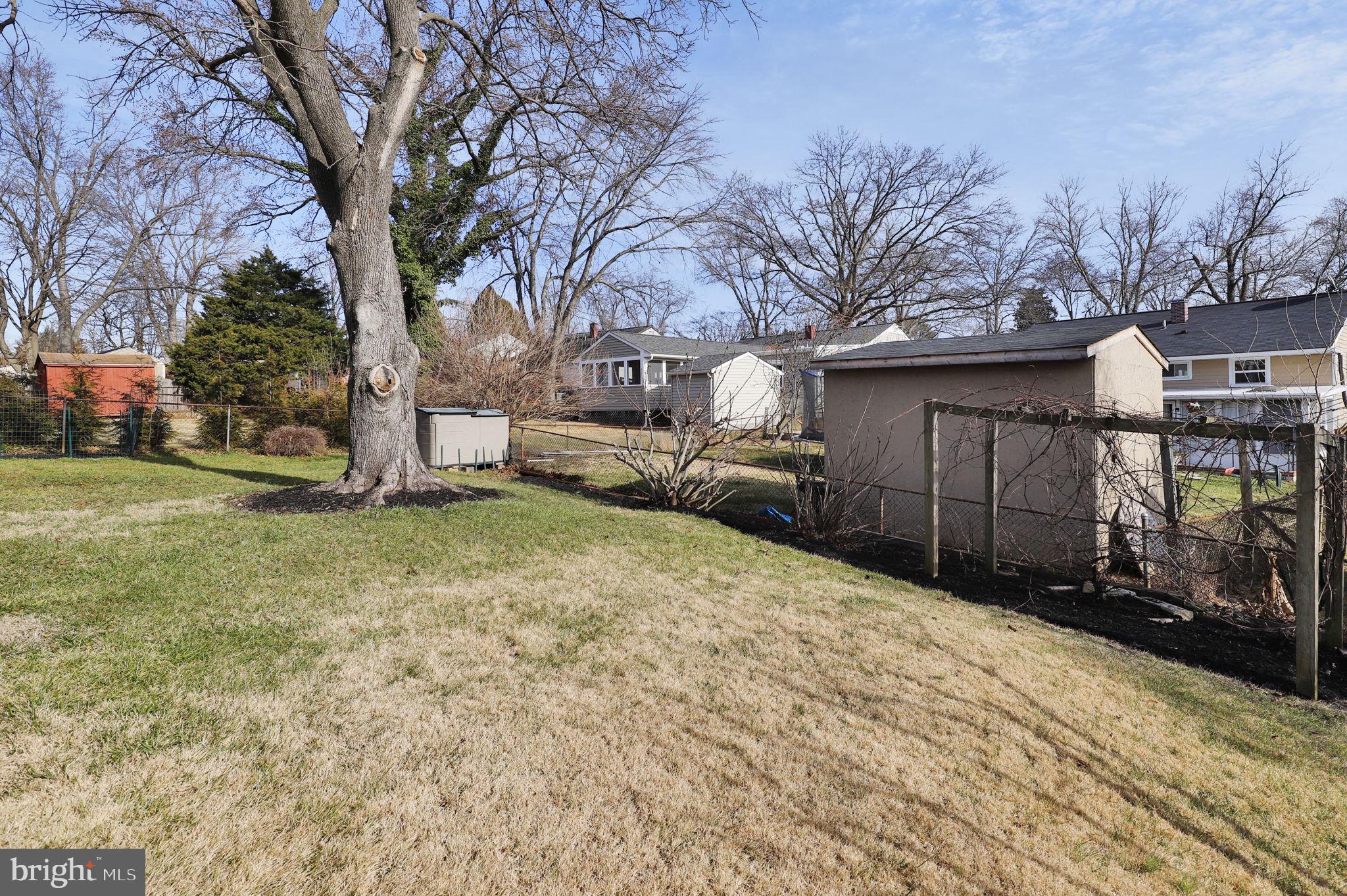 WHEATON WOODS - Residential