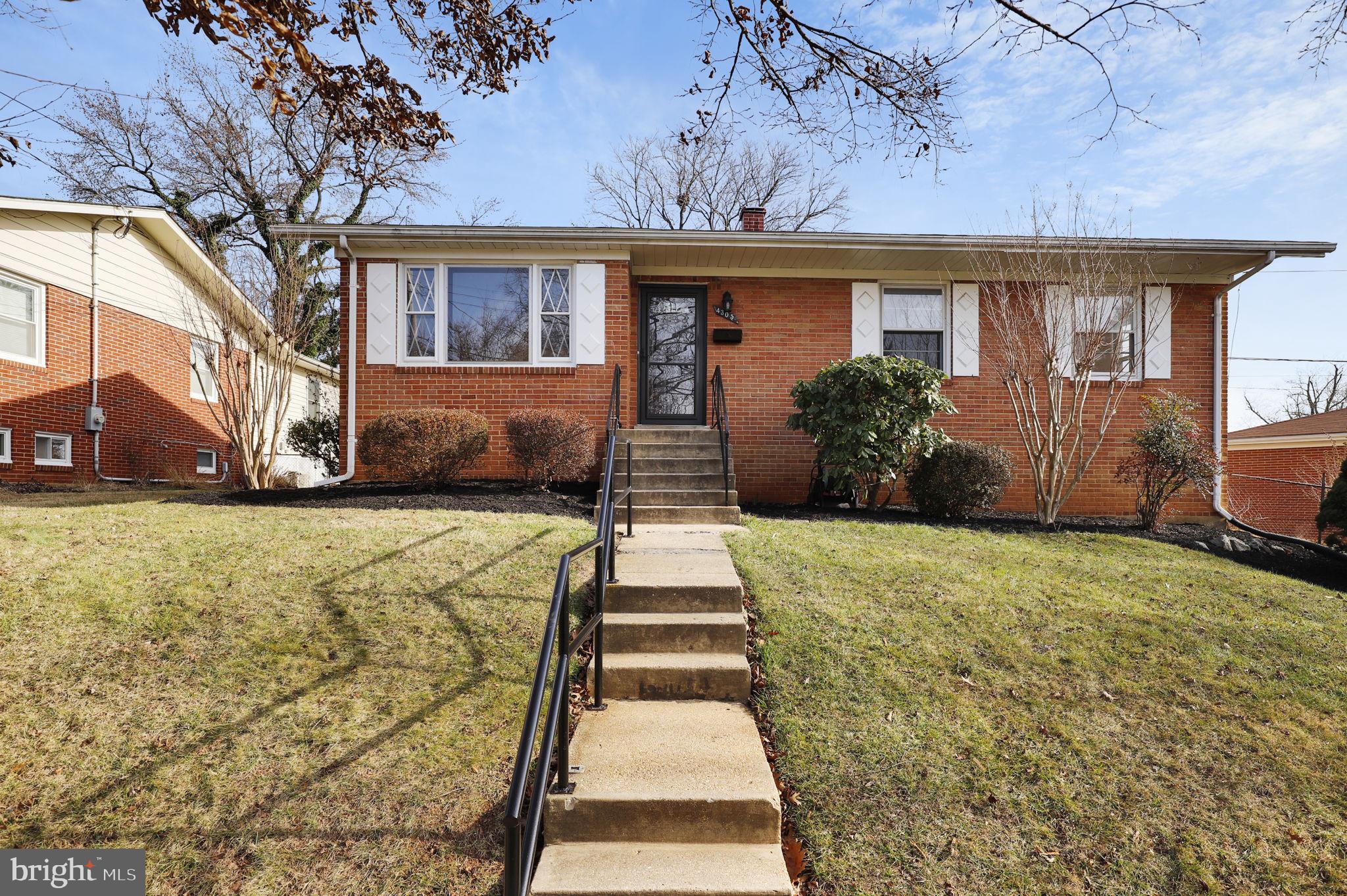 WHEATON WOODS - Residential