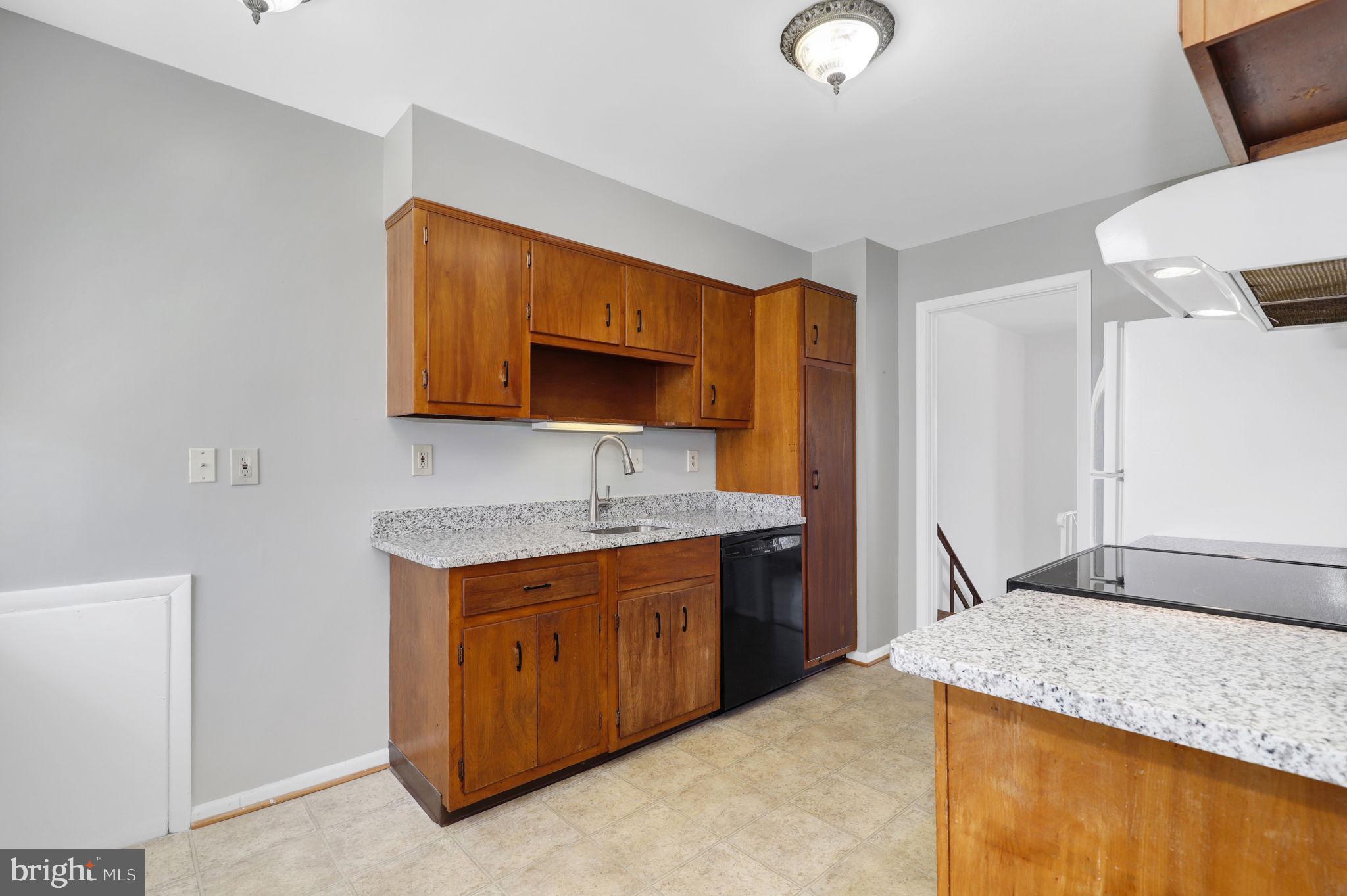 WHEATON WOODS - Residential