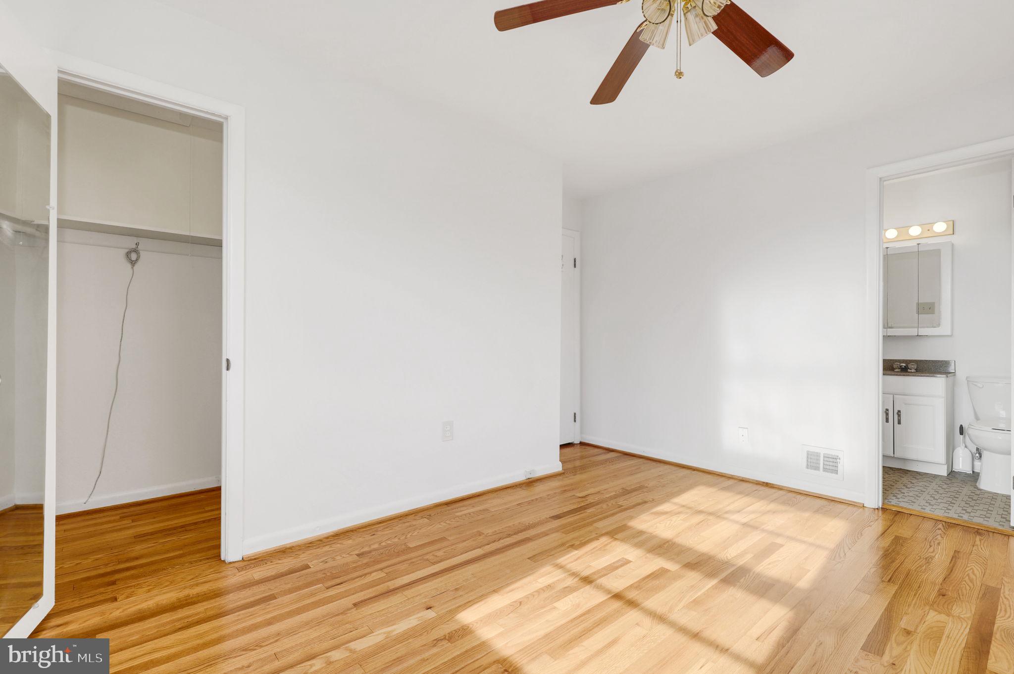 WHEATON WOODS - Residential