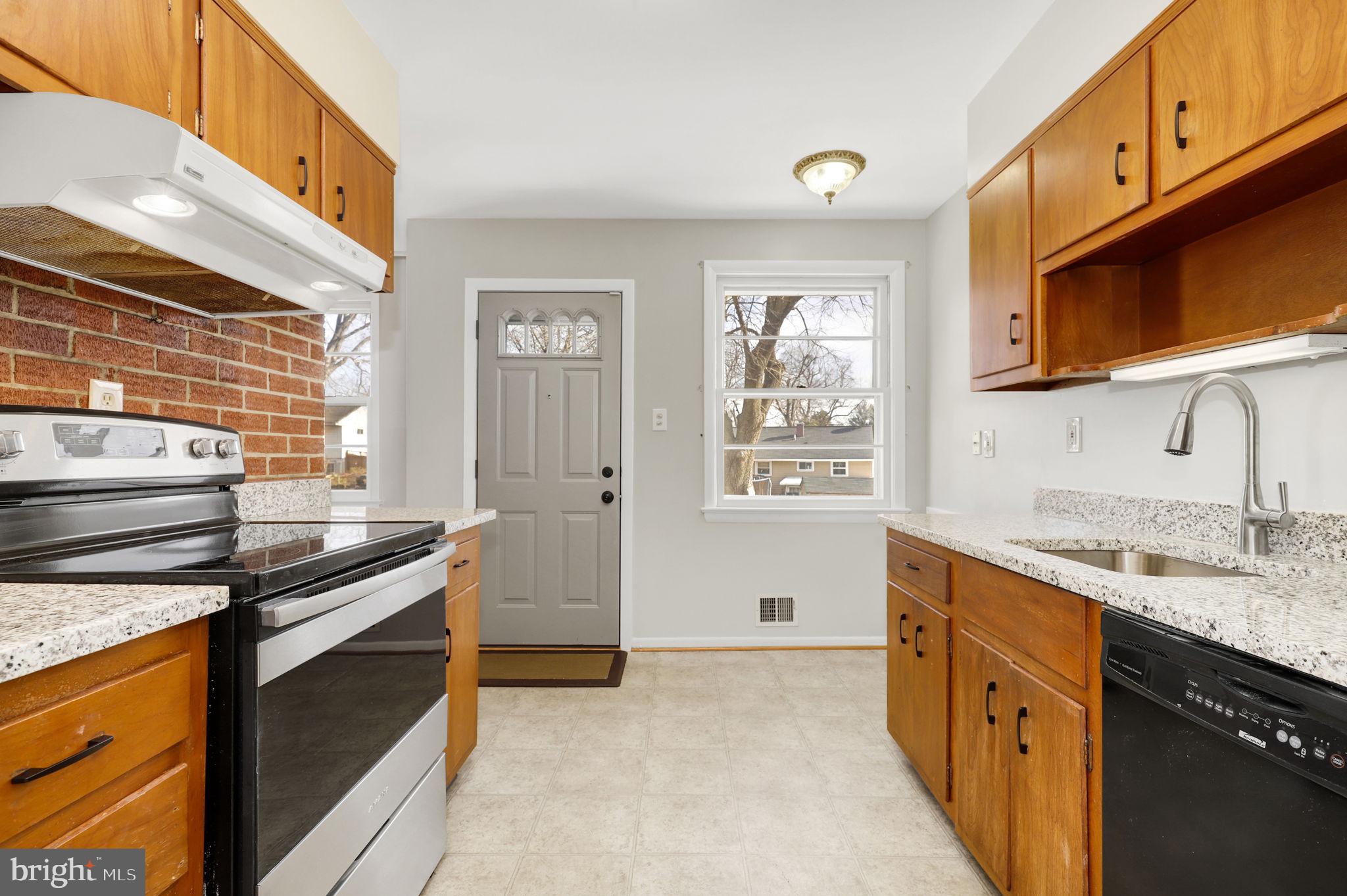 WHEATON WOODS - Residential