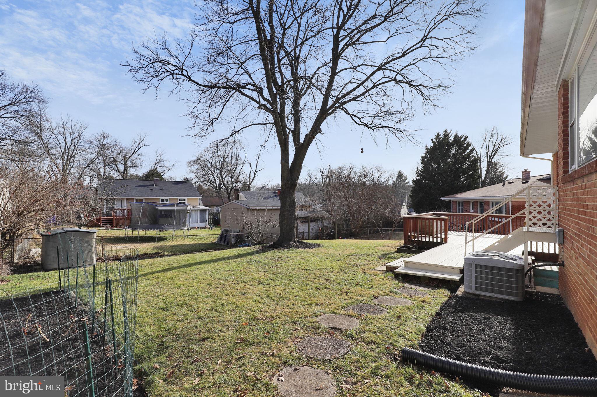 WHEATON WOODS - Residential