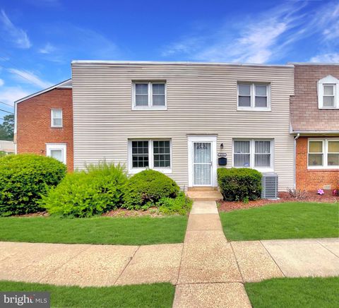 2733 IVERSON STREET 54 TEMPLE HILLS MD 20748