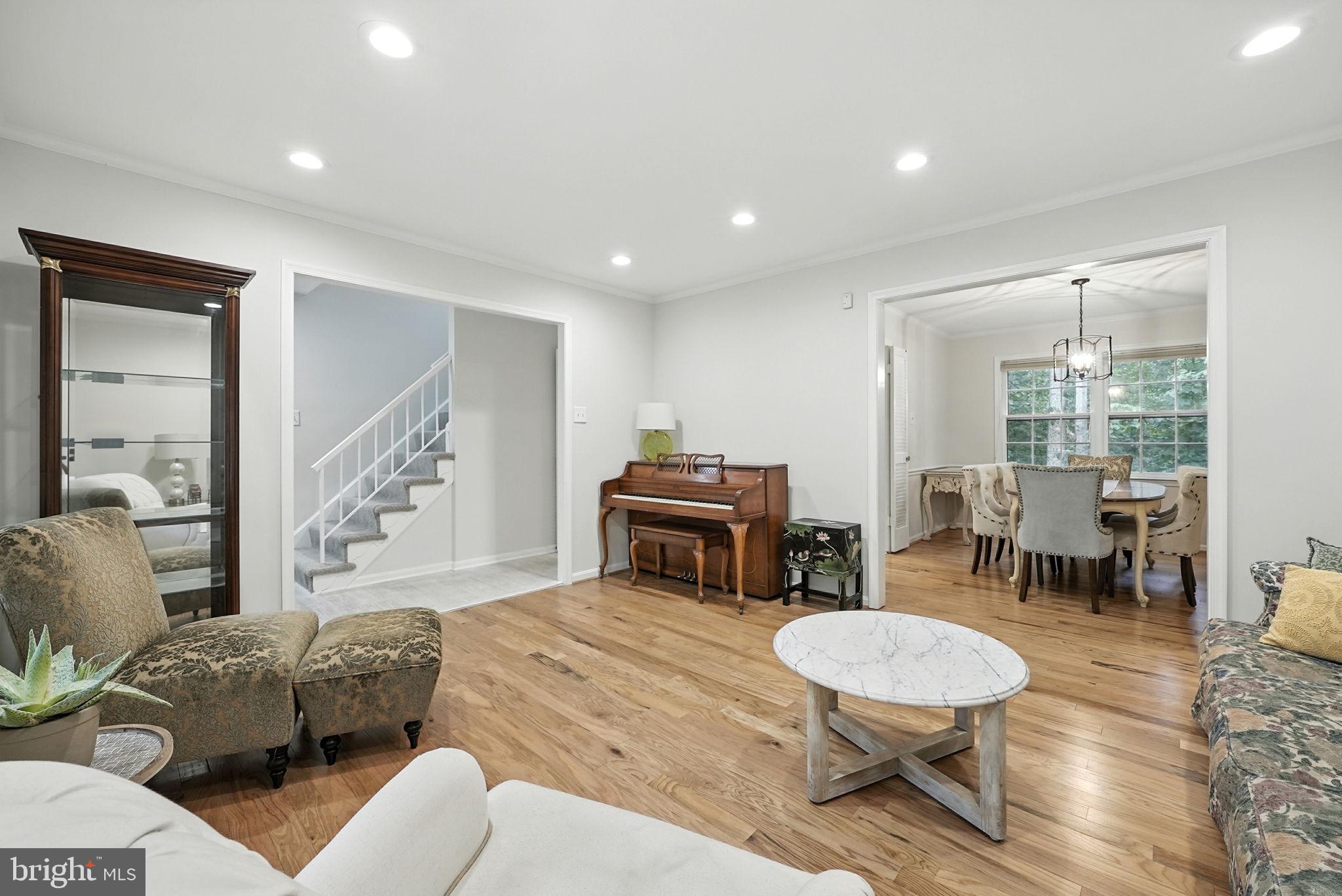 LAKE RIDGE - Residential