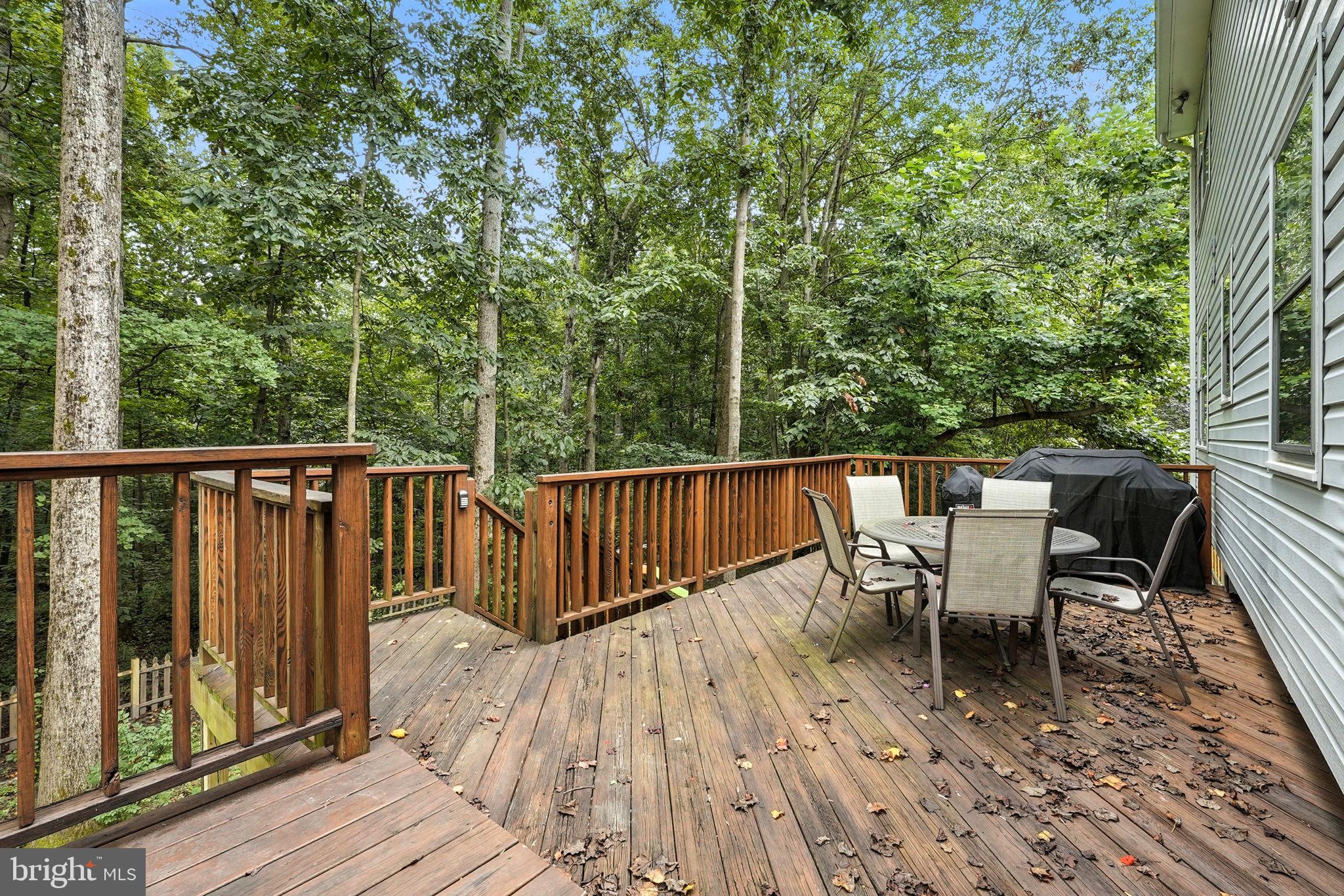 LAKE RIDGE - Residential