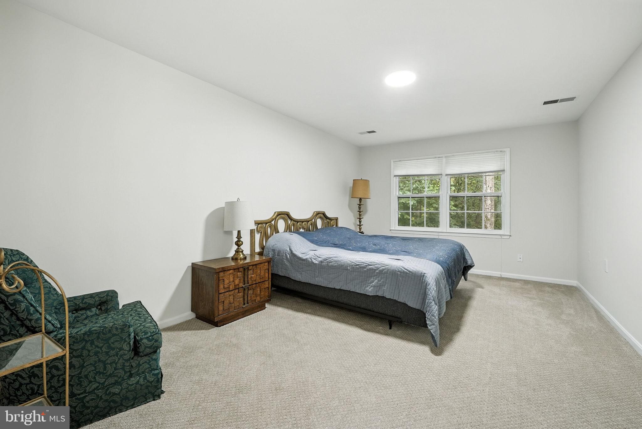 LAKE RIDGE - Residential